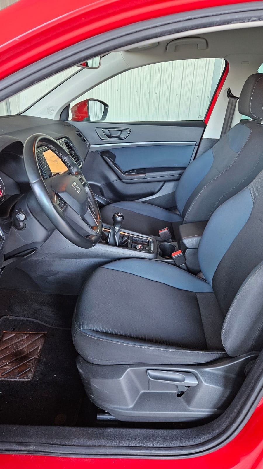 Seat Ateca 1,6 TDI,kamera,matrix, keyless,Leasing, fotografija 10