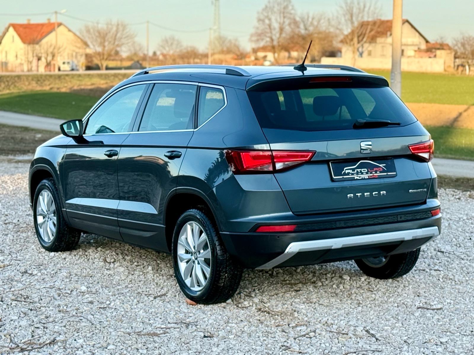 Seat Ateca 1,6 TDI * LED VISION * NAVI * MF VOLAN *, fotografija 7