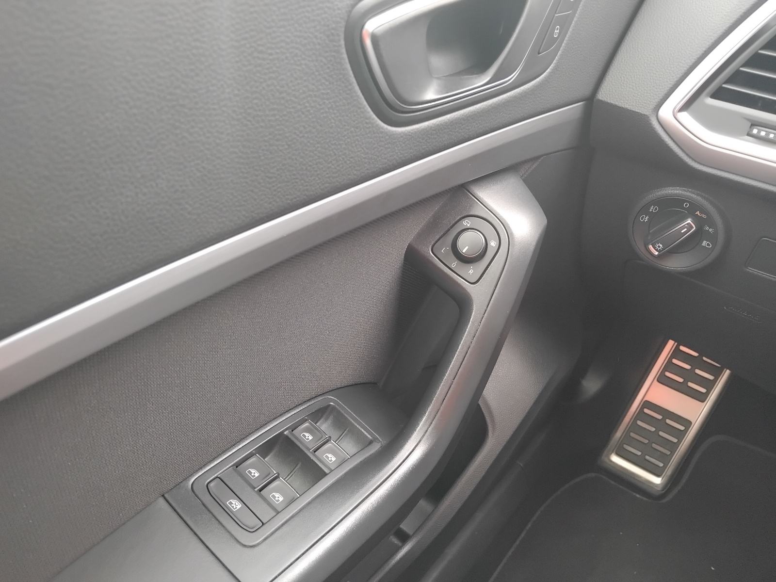 Seat Ateca 2,0 TDI DSG FR,150Ks,HR Auto,Navi,Rik.Kam,Virtu,Top Stanje,, fotografija 17