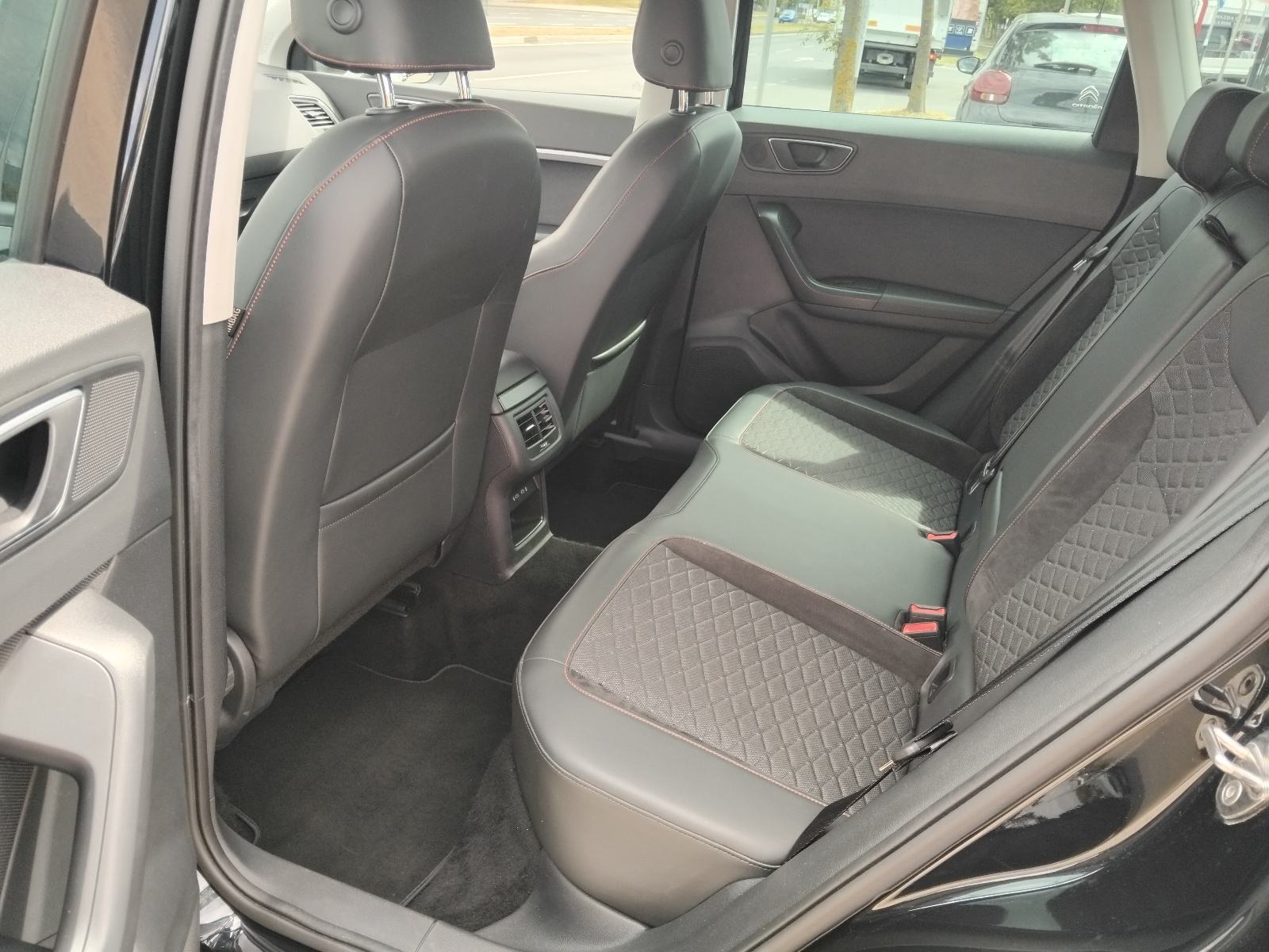 Seat Ateca 2,0 TDI DSG FR,150Ks,HR Auto,Navi,Rik.Kam,Virtu,Top Stanje,, fotografija 11