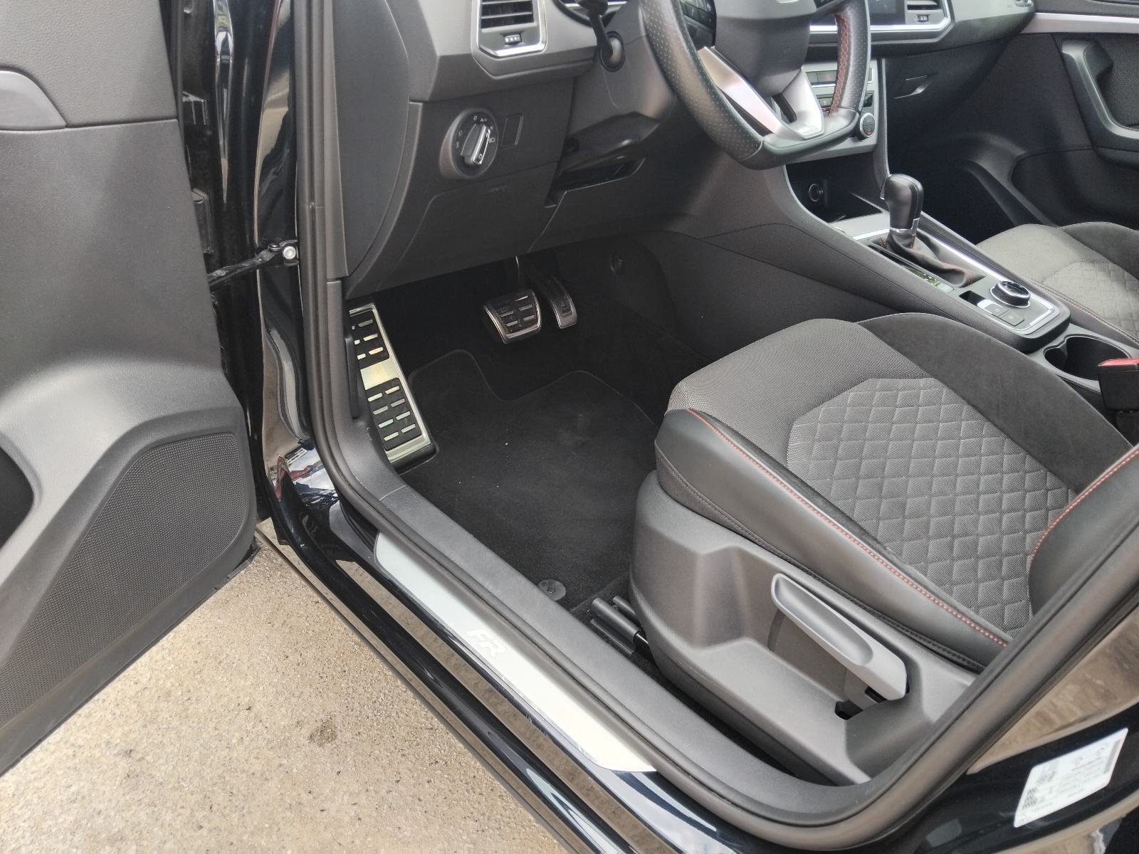 Seat Ateca 2,0 TDI DSG FR,150Ks,HR Auto,Navi,Rik.Kam,Virtu,Top Stanje,, fotografija 18