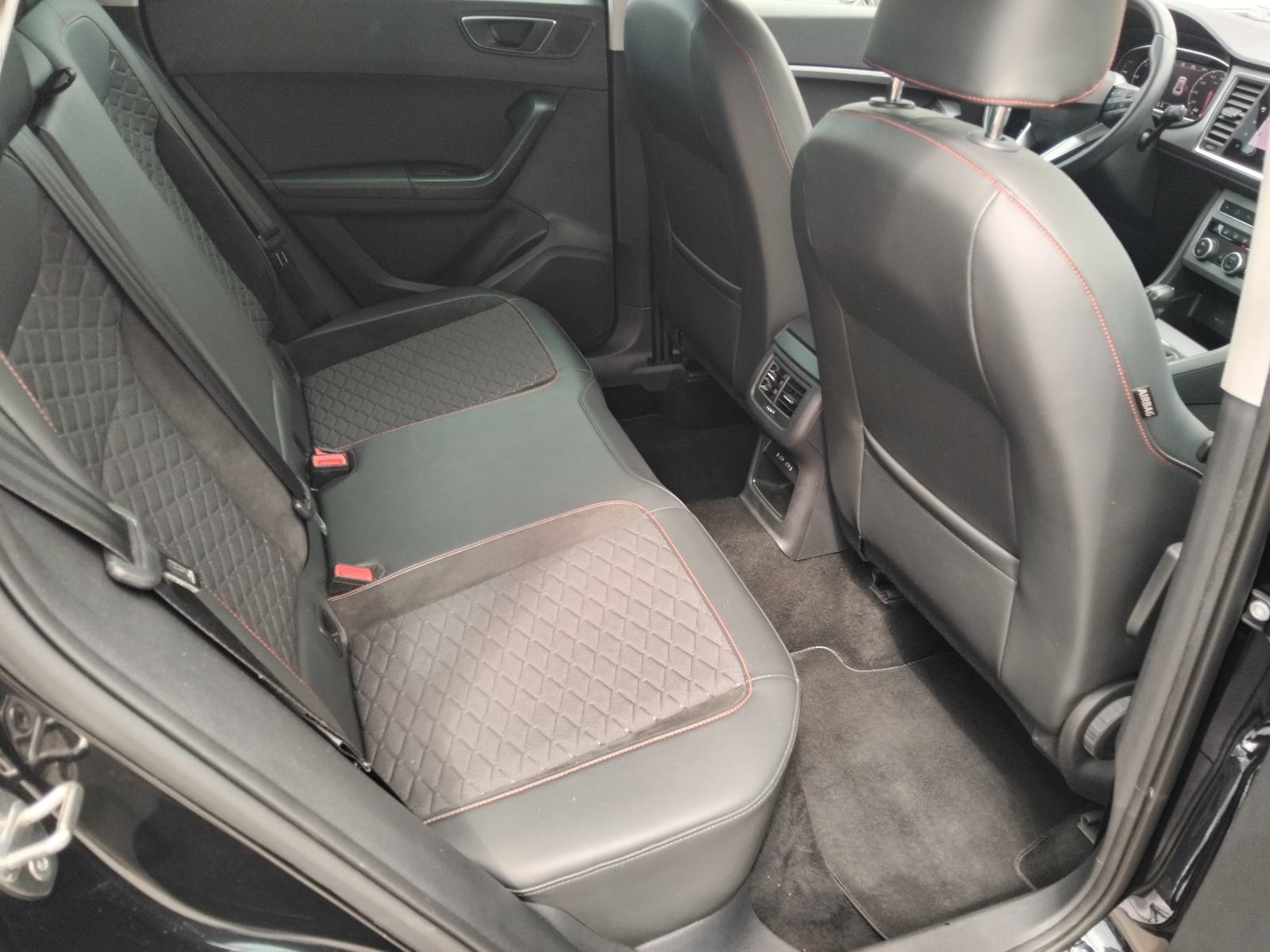 Seat Ateca 2,0 TDI DSG FR,150Ks,HR Auto,Navi,Rik.Kam,Virtu,Top Stanje,, fotografija 12