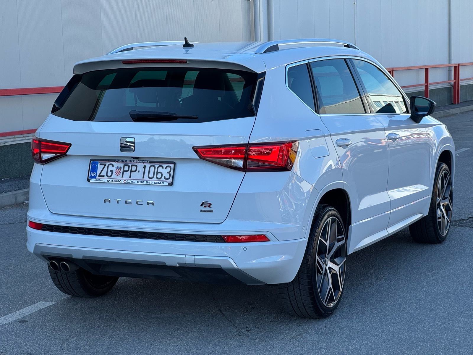 Seat Ateca 2,0 TDI DSG 4x4 190KS #FR LINE# VIRTUAL#LED# KAMERA#NAVI, fotografija 4