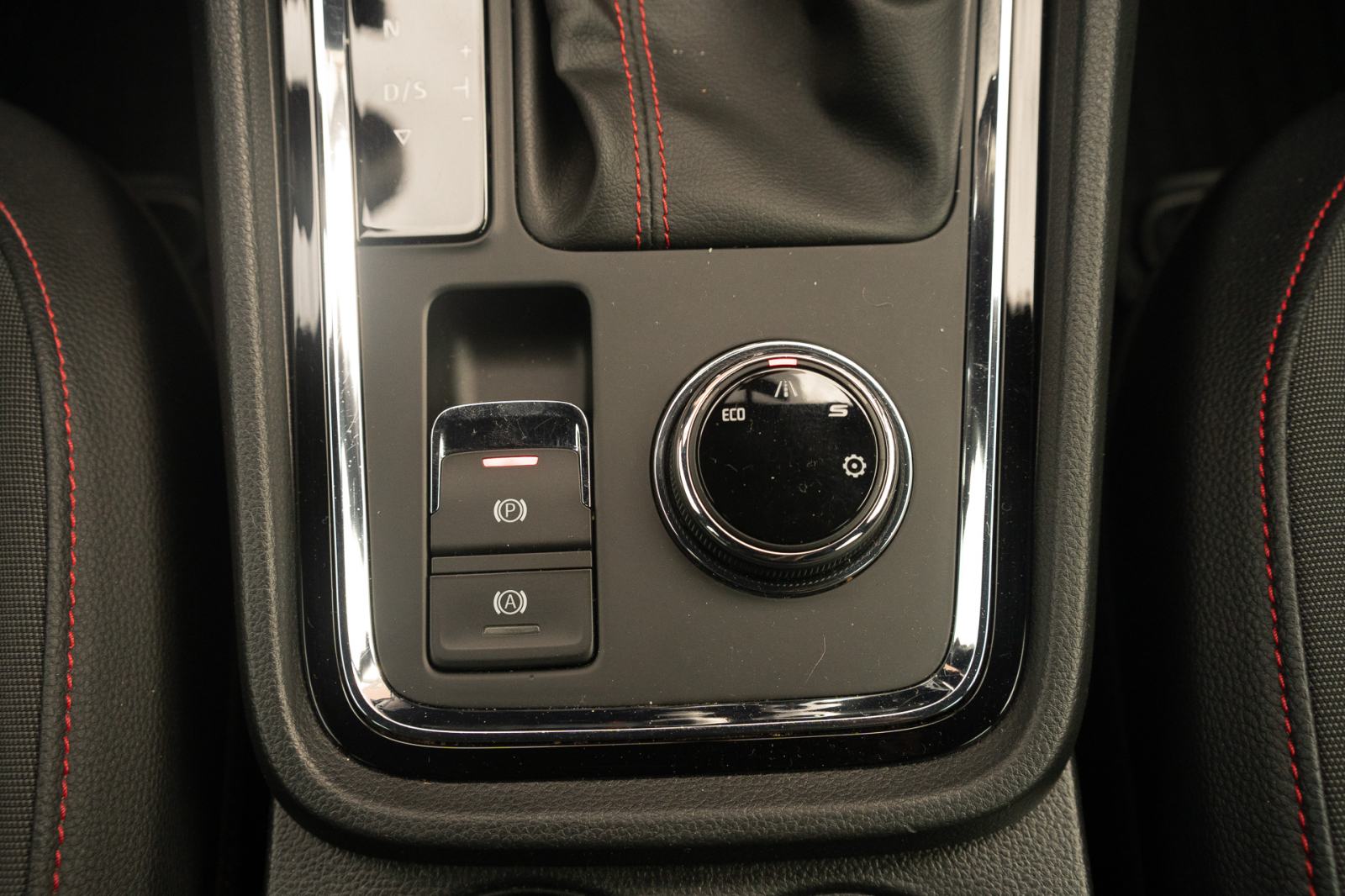 Seat Ateca 2,0 TDI, DSG, FR, LED, u sustavu PDV-a, fotografija 15