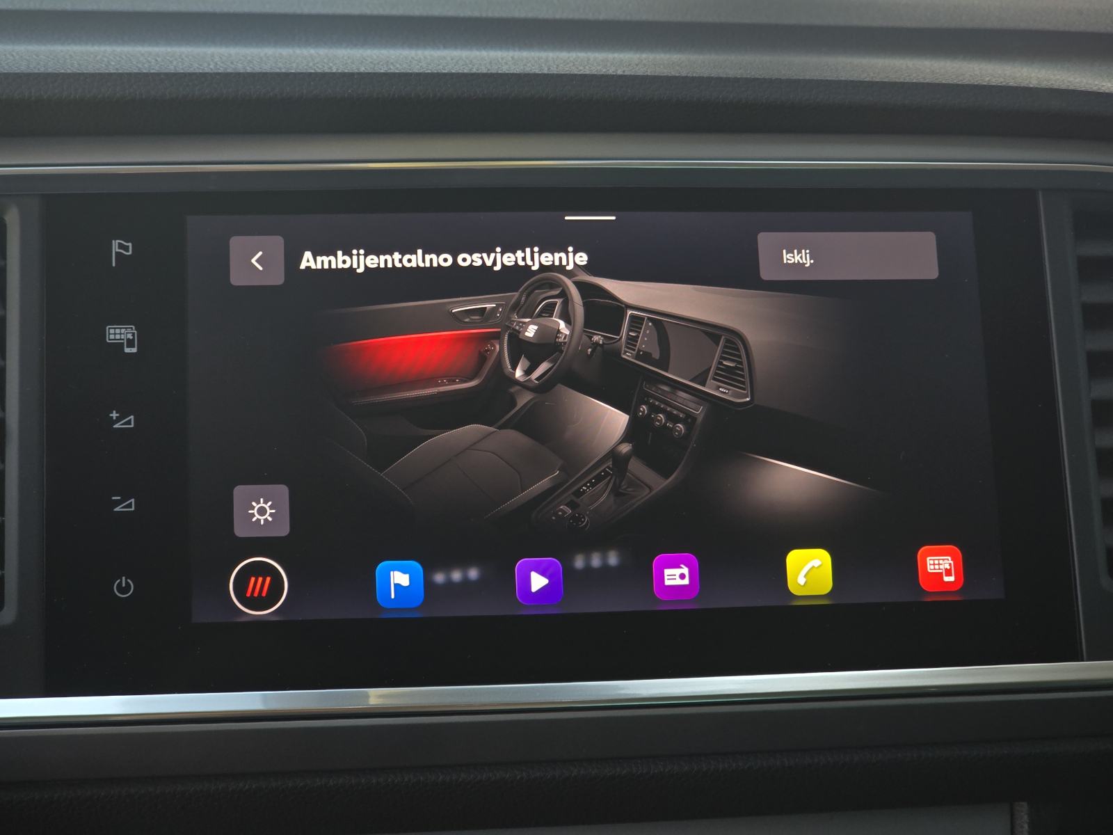 Seat Ateca 2,0 TDI DSG FR⭐VIRTUALNI KOKPIT, ALCANTARA, KAMERA⭐, fotografija 15