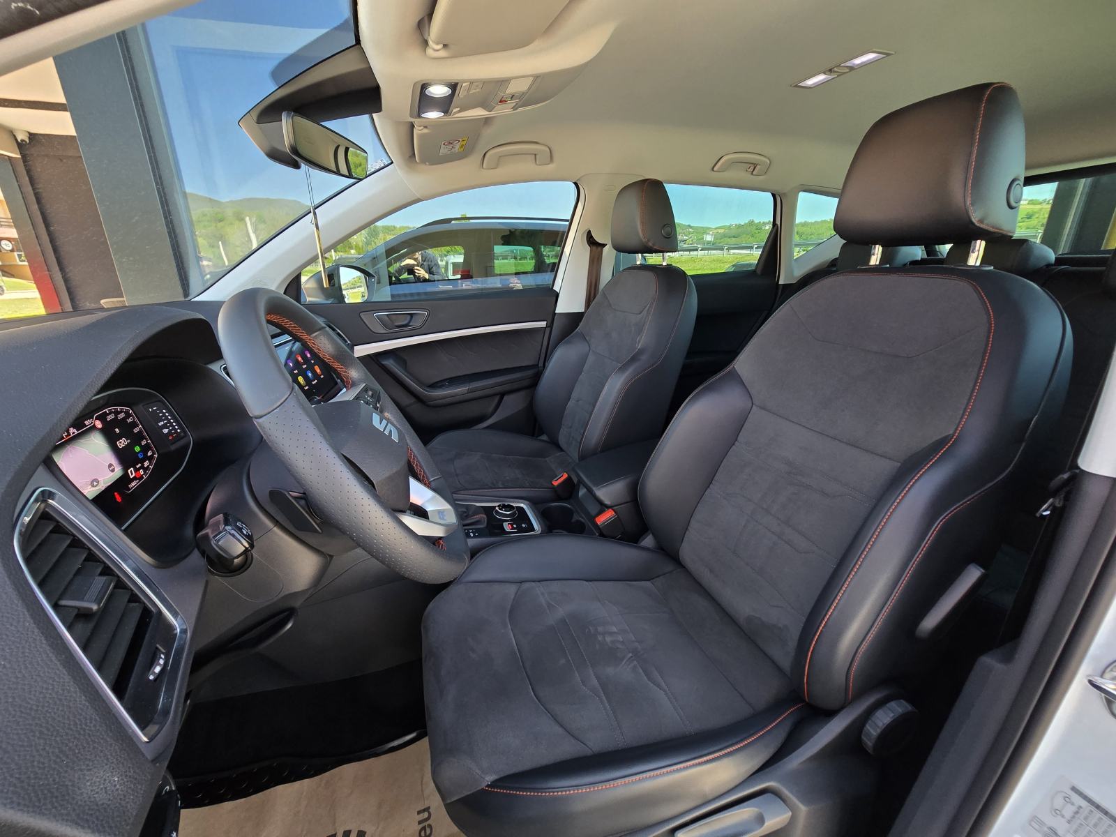 Seat Ateca 2,0 TDI DSG FR⭐VIRTUALNI KOKPIT, ALCANTARA, KAMERA⭐, fotografija 11