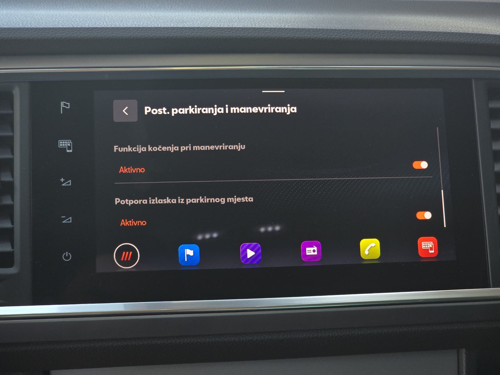 Seat Ateca 2,0 TDI DSG FR⭐VIRTUALNI KOKPIT, ALCANTARA, KAMERA⭐, fotografija 19