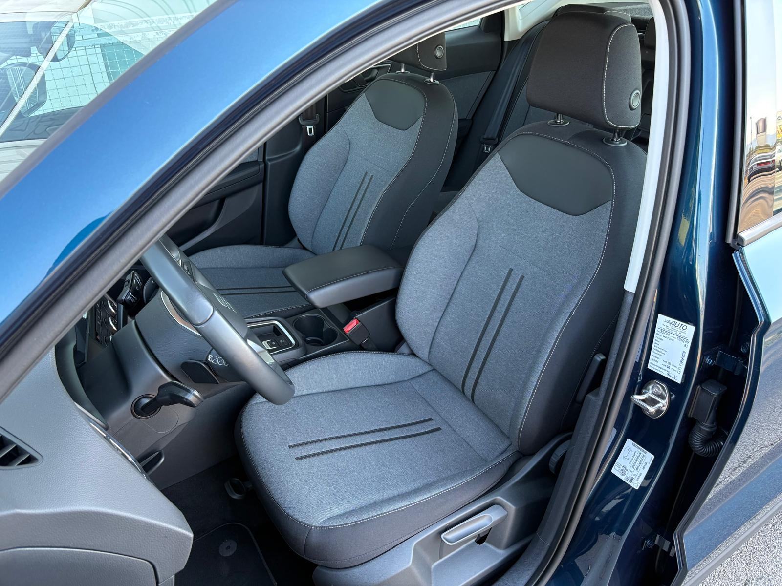 Seat Ateca 2.0 TDI DSG °NAVI°KAMERA°JAMSTVO 12MJ°LEASING BEZ UČEŠĆA, fotografija 18