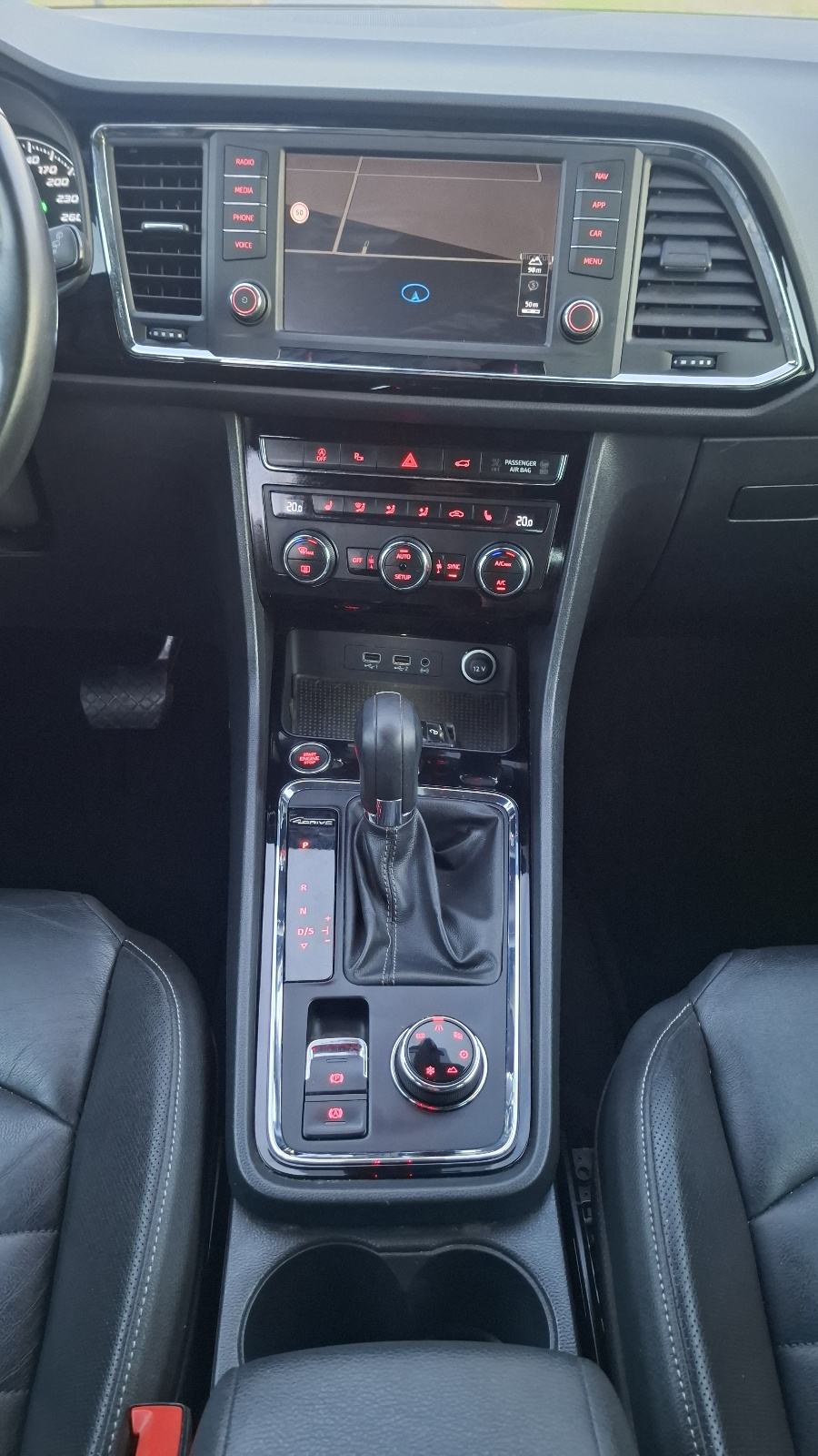 Seat Ateca 2,0 TDI DSG XCELLENCE 4x4 KAMERA 360, fotografija 13
