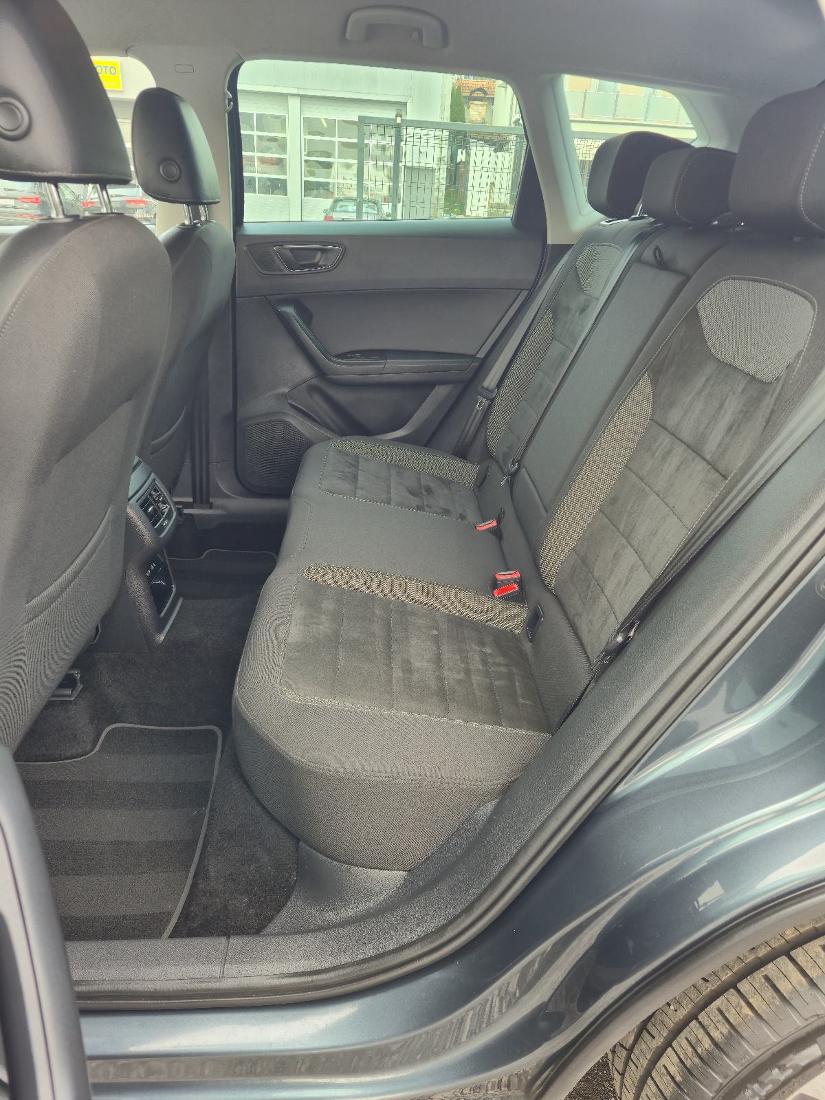 Seat Ateca 2,0 TDI DSG *VIRTUAL*LED*KAMERA*ALCANTARA*NAVI*LEASING, fotografija 15