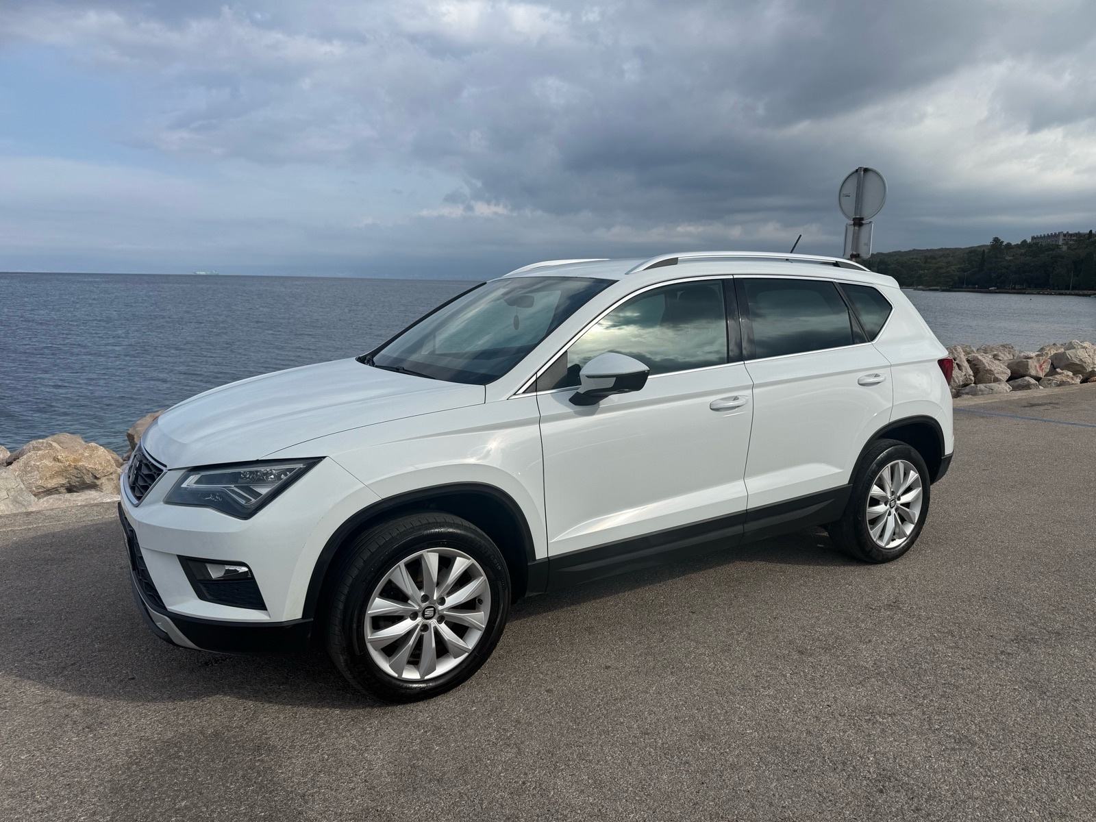 Seat Ateca 2,0 TDI Super stanje, fotografija 2