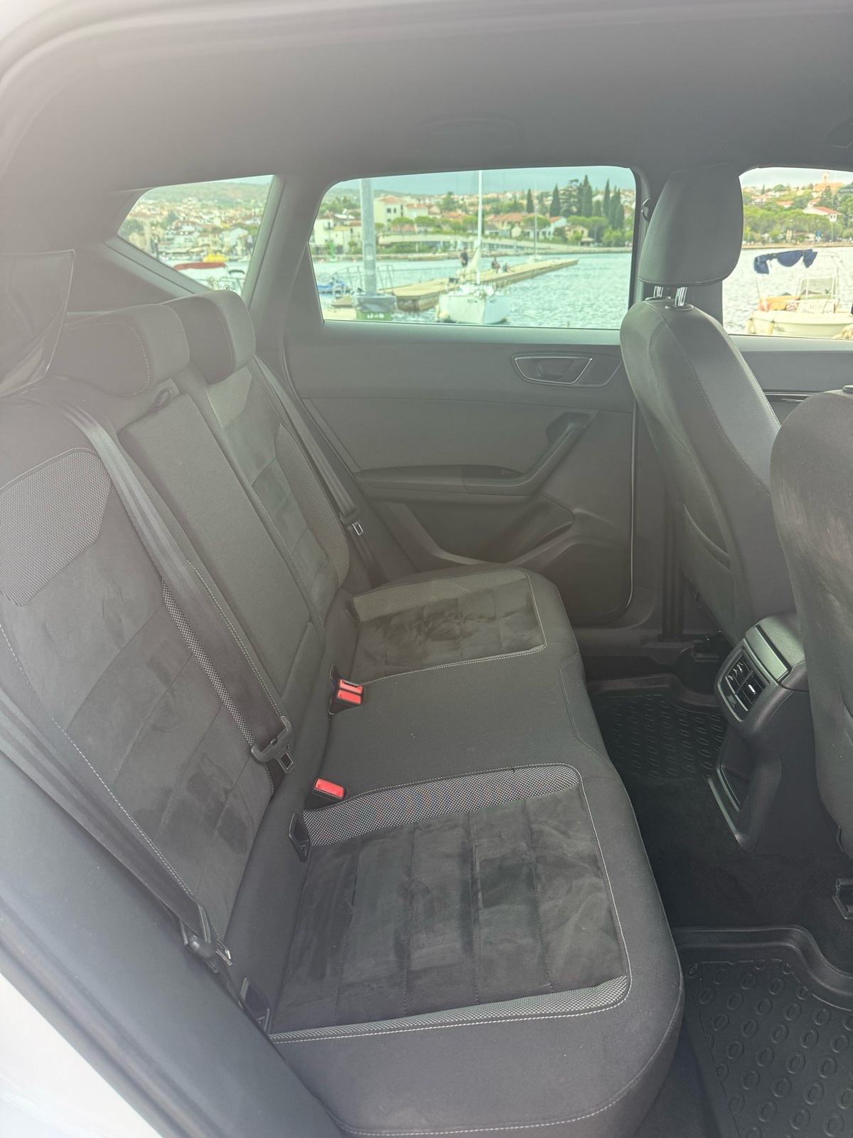 Seat Ateca 2,0 TDI Super stanje, fotografija 3