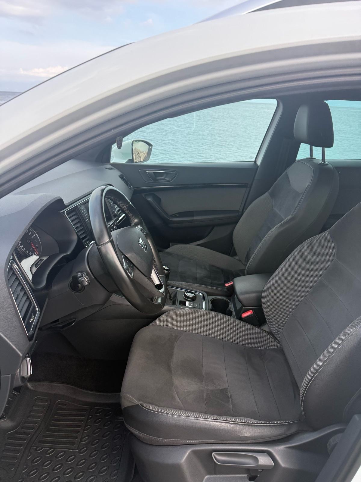 Seat Ateca 2,0 TDI Super stanje, fotografija 11