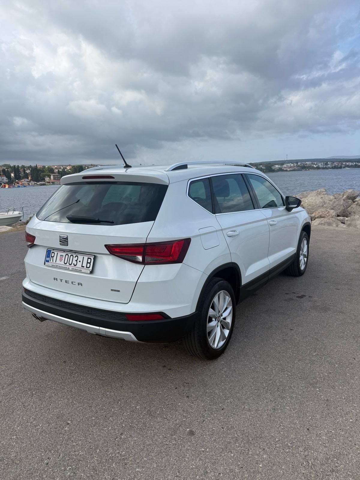 Seat Ateca 2,0 TDI Super stanje, fotografija 12