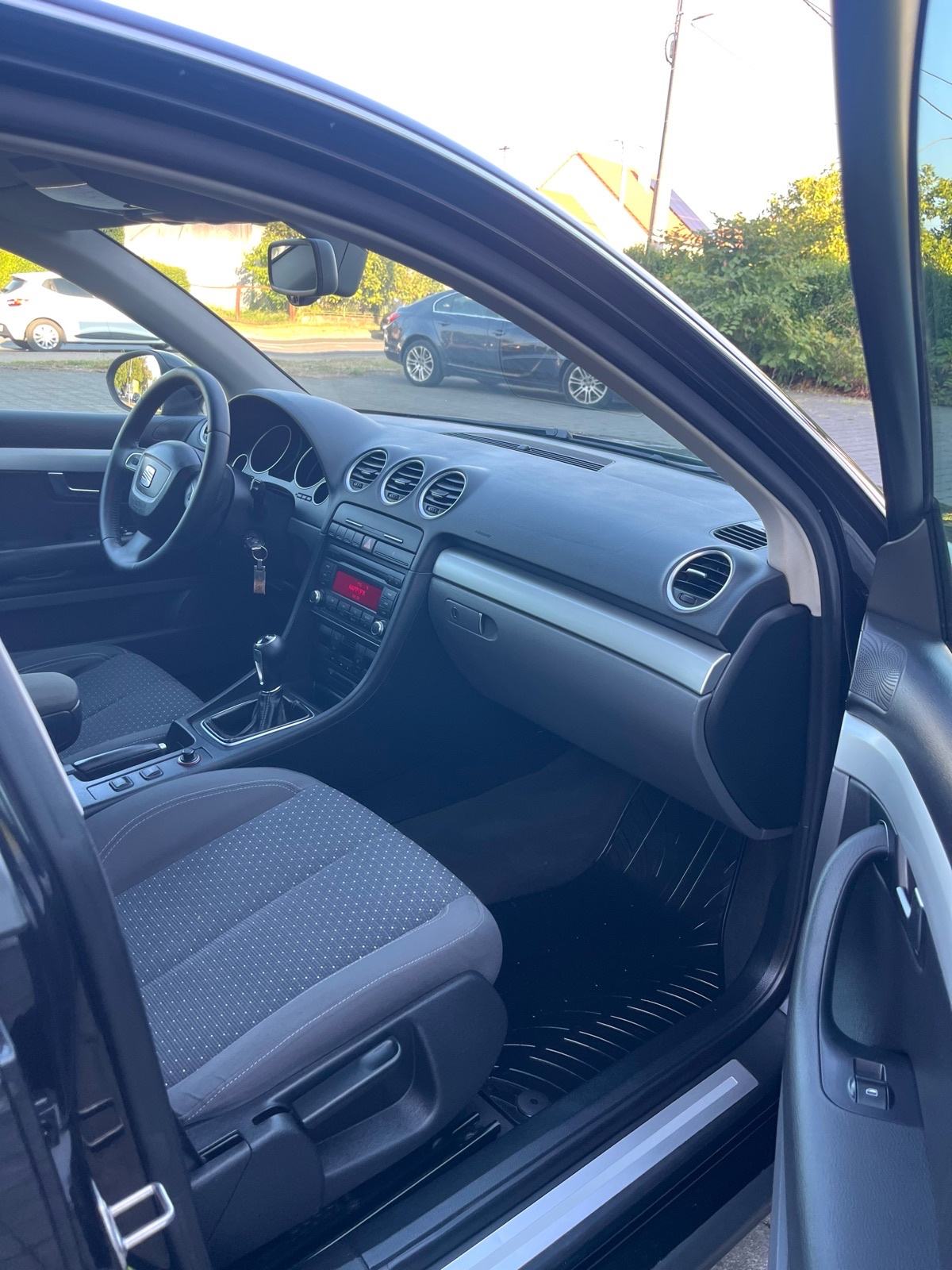 Seat Exeo 2,0 TDI Sport "KUPLJEN NOV U HR" kartice/zamjena..., fotografija 14