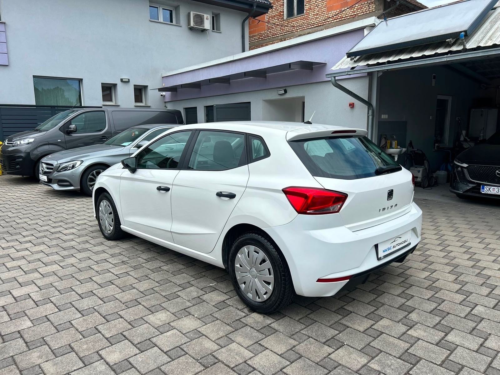 Seat Ibiza 1,0 MPI *garancija na km**HR auto*, fotografija 3