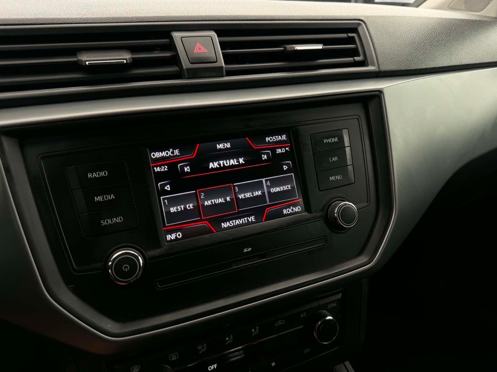 Seat Ibiza 1.0 TSI - LED - NAVI - ALU - ODLIČNA..., fotografija 13