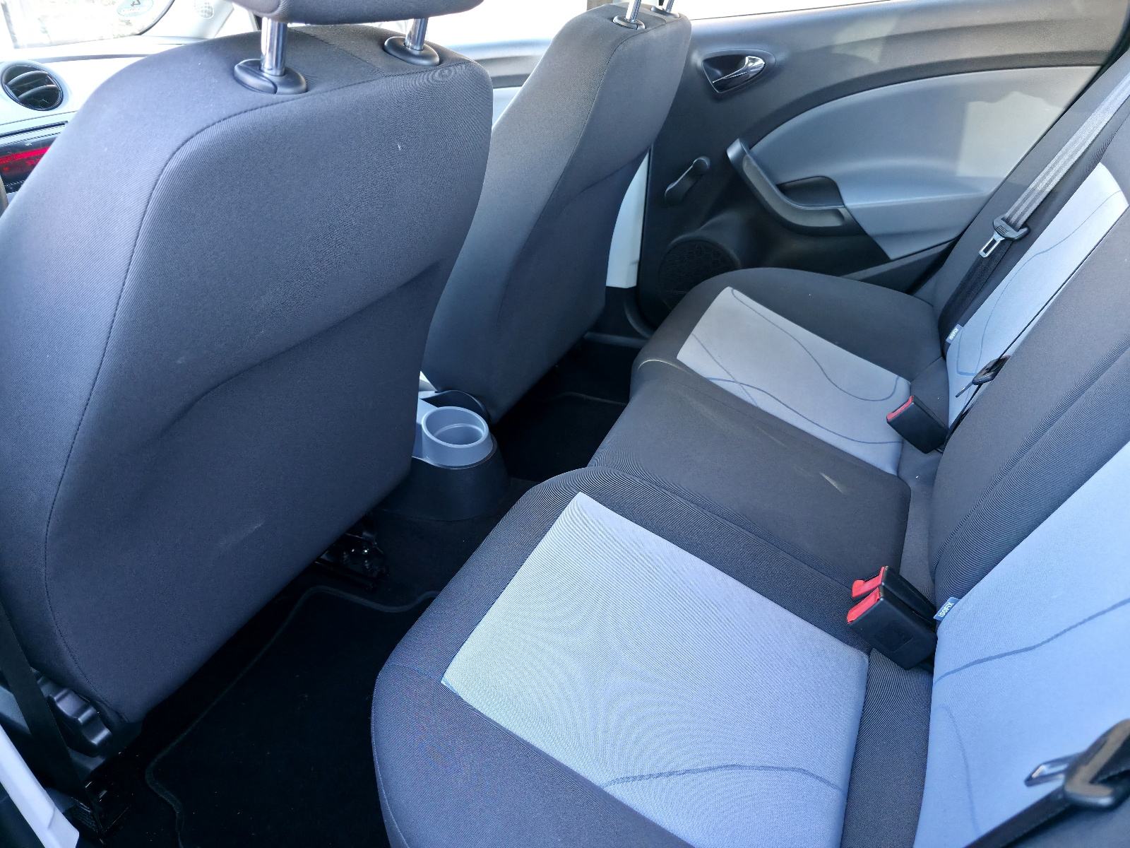 Seat Ibiza 1,2 benzin 2012 godina 129 tkm, #veliki servis#, fotografija 14