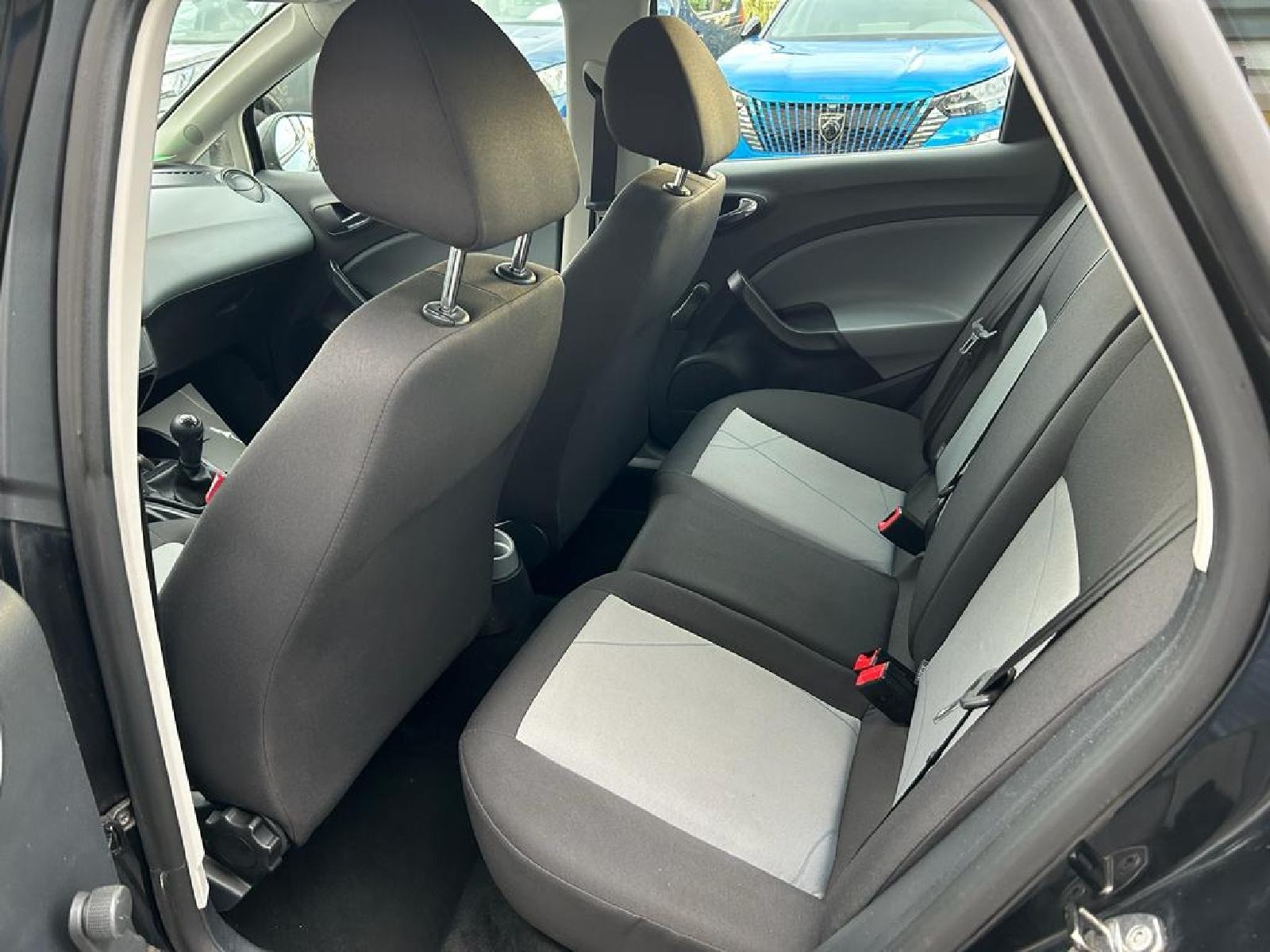 Seat Ibiza TDI - 2014 - 130000 KM - SERVISNA - GARANCIJA - REG 1 GOD!, fotografija 15