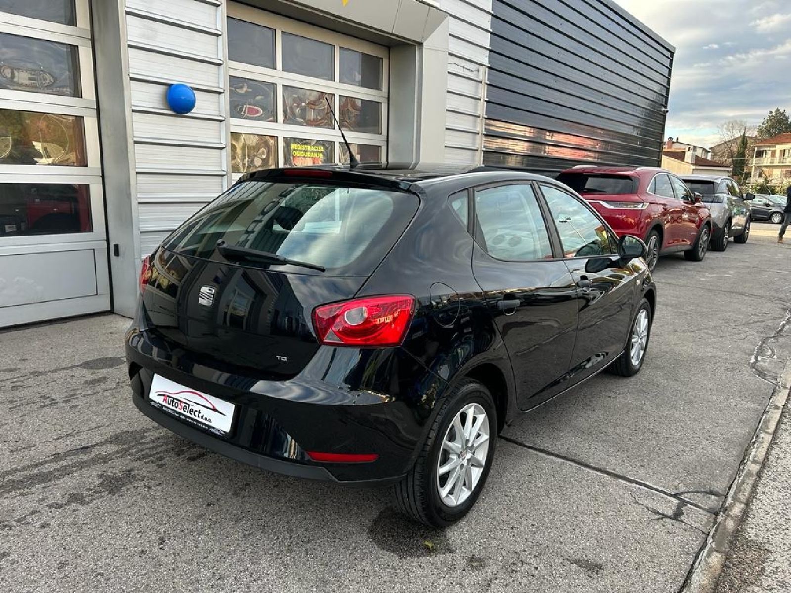Seat Ibiza TDI - 2014 - 130000 KM - SERVISNA - GARANCIJA - REG 1 GOD!, fotografija 4