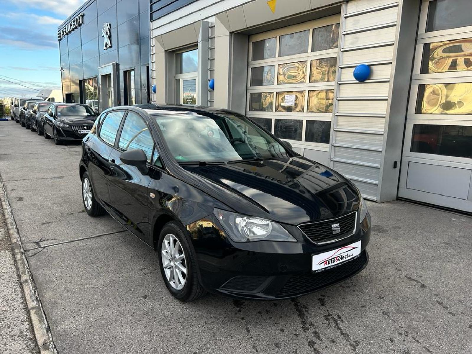 Seat Ibiza TDI - 2014 - 130000 KM - SERVISNA - GARANCIJA - REG 1 GOD!, fotografija 3