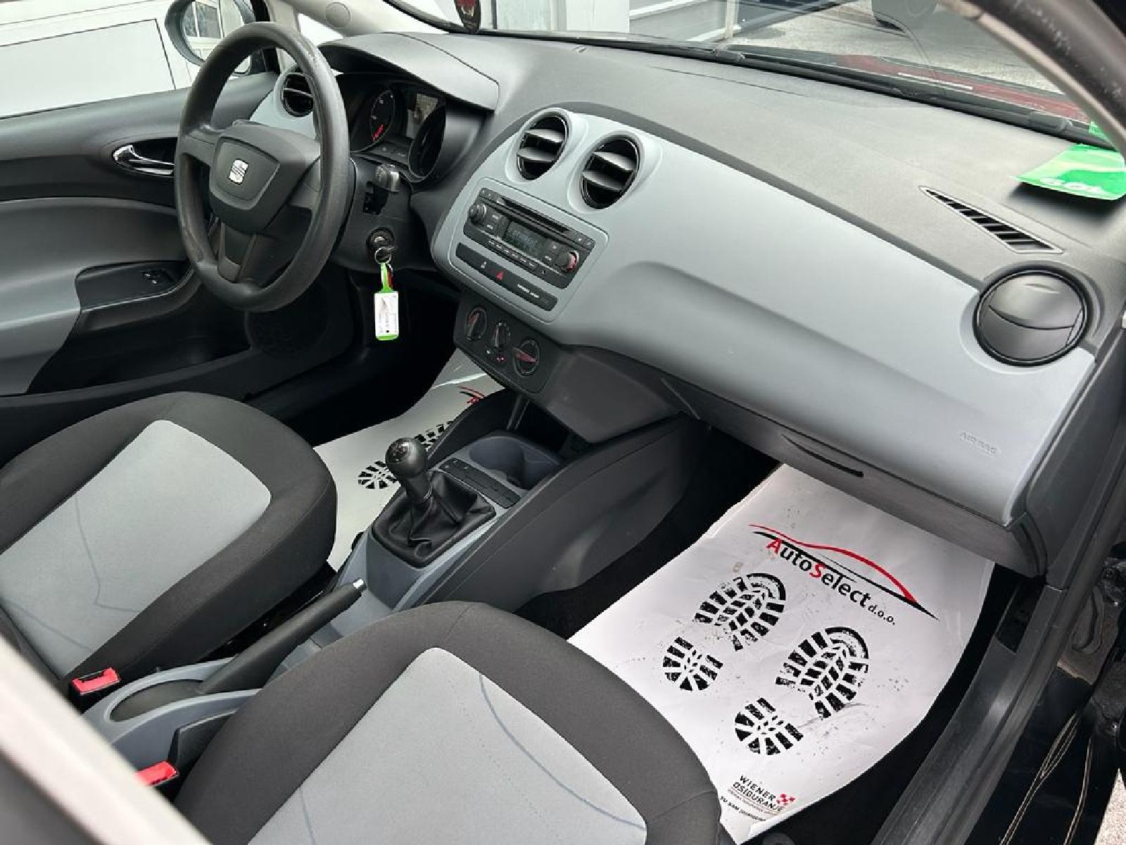 Seat Ibiza TDI - 2014 - 130000 KM - SERVISNA - GARANCIJA - REG 1 GOD!, fotografija 11