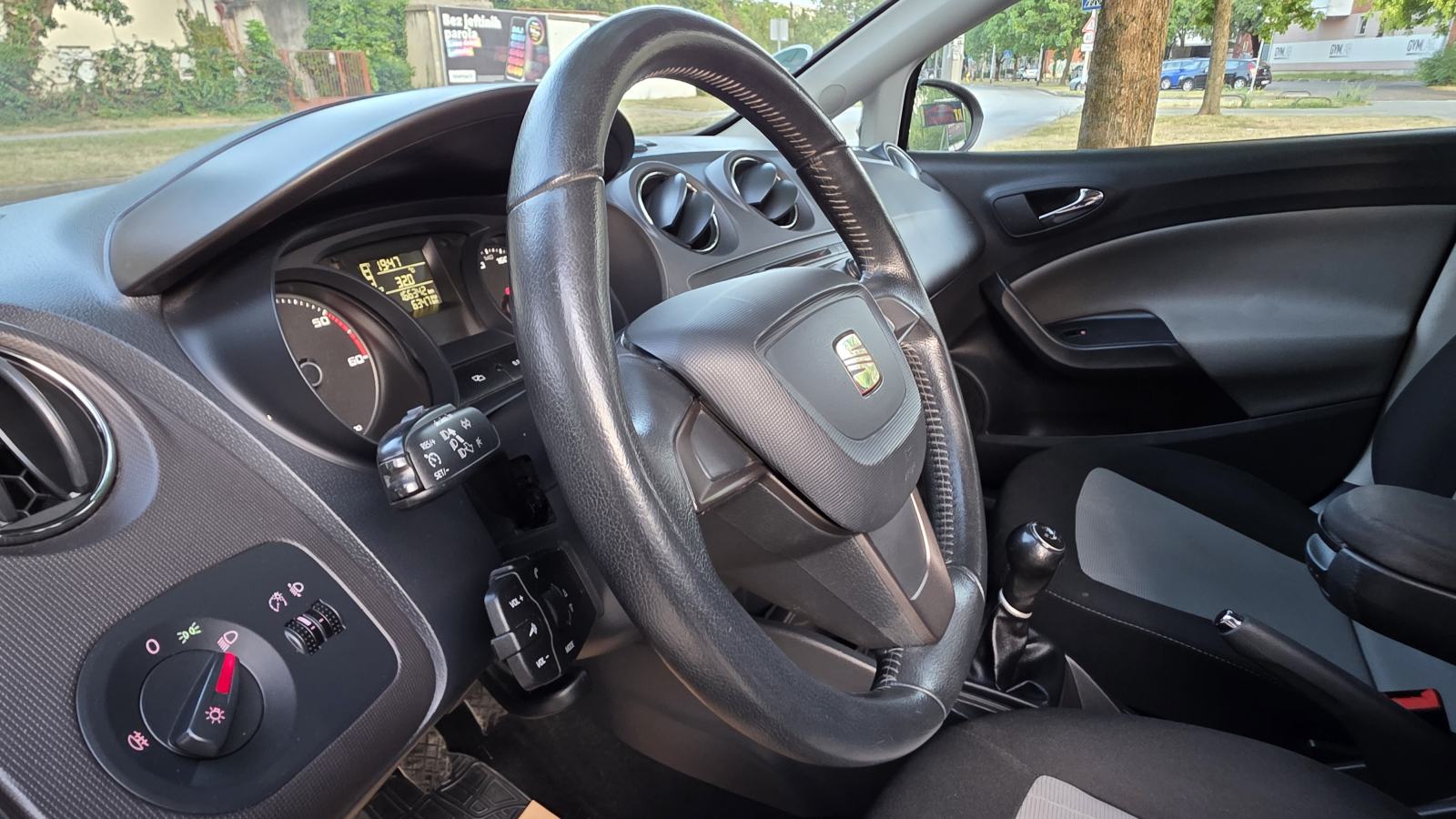 Seat Ibiza 1.2 TDI, klima, tempo, alu, gr. sjedala, TOP STANJE..., fotografija 19