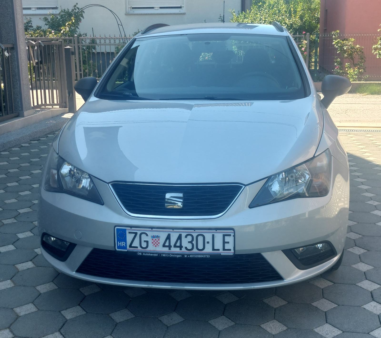 Seat Ibiza 1,2 TSI u odličnom stanju, fotografija 2