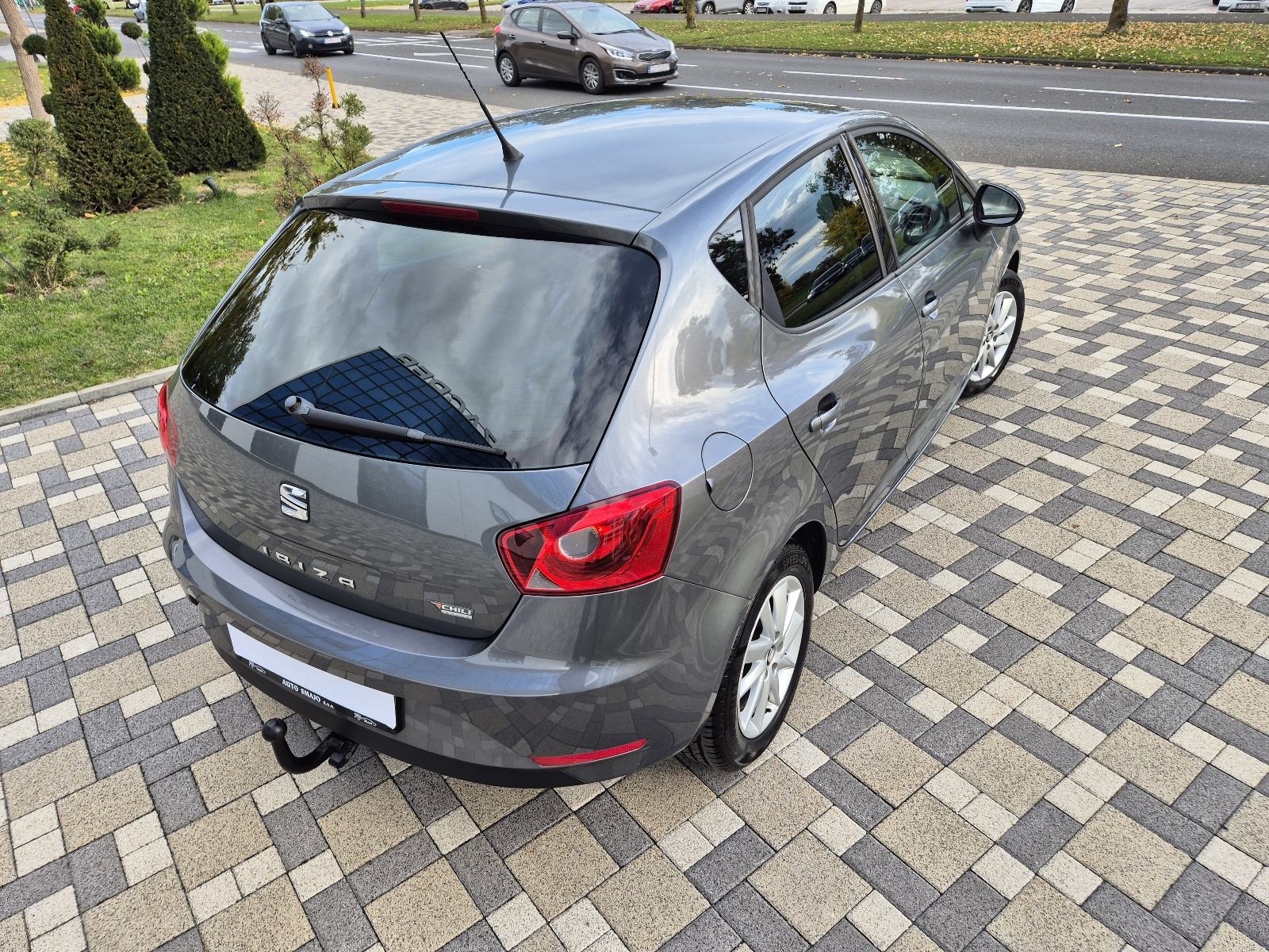 Seat Ibiza 1,2 **CHILI STYLE**DIG.KLIMA**ALU**SERVISNA**REG 1 GOD**, fotografija 9