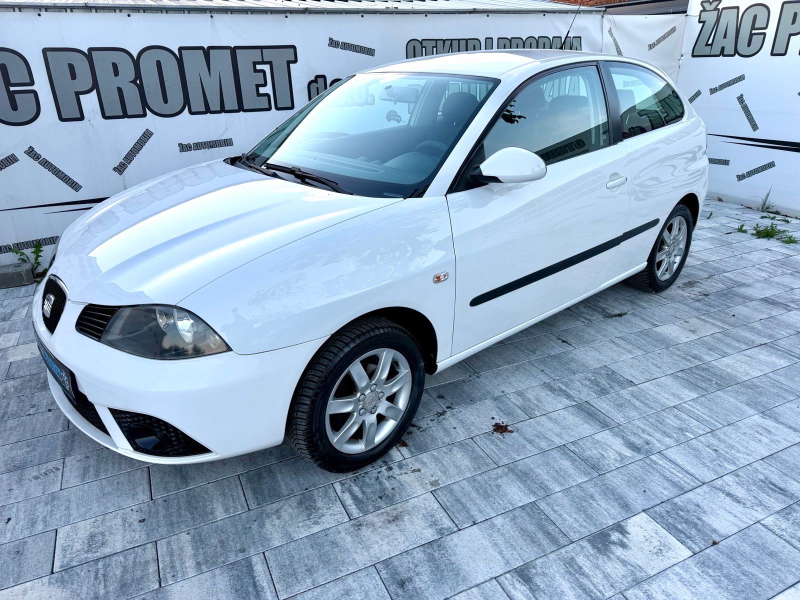 Seat Ibiza 1,4 16V = 198 TKM= KO NOV ** KRED- KART ** HR- AUTO, fotografija 2
