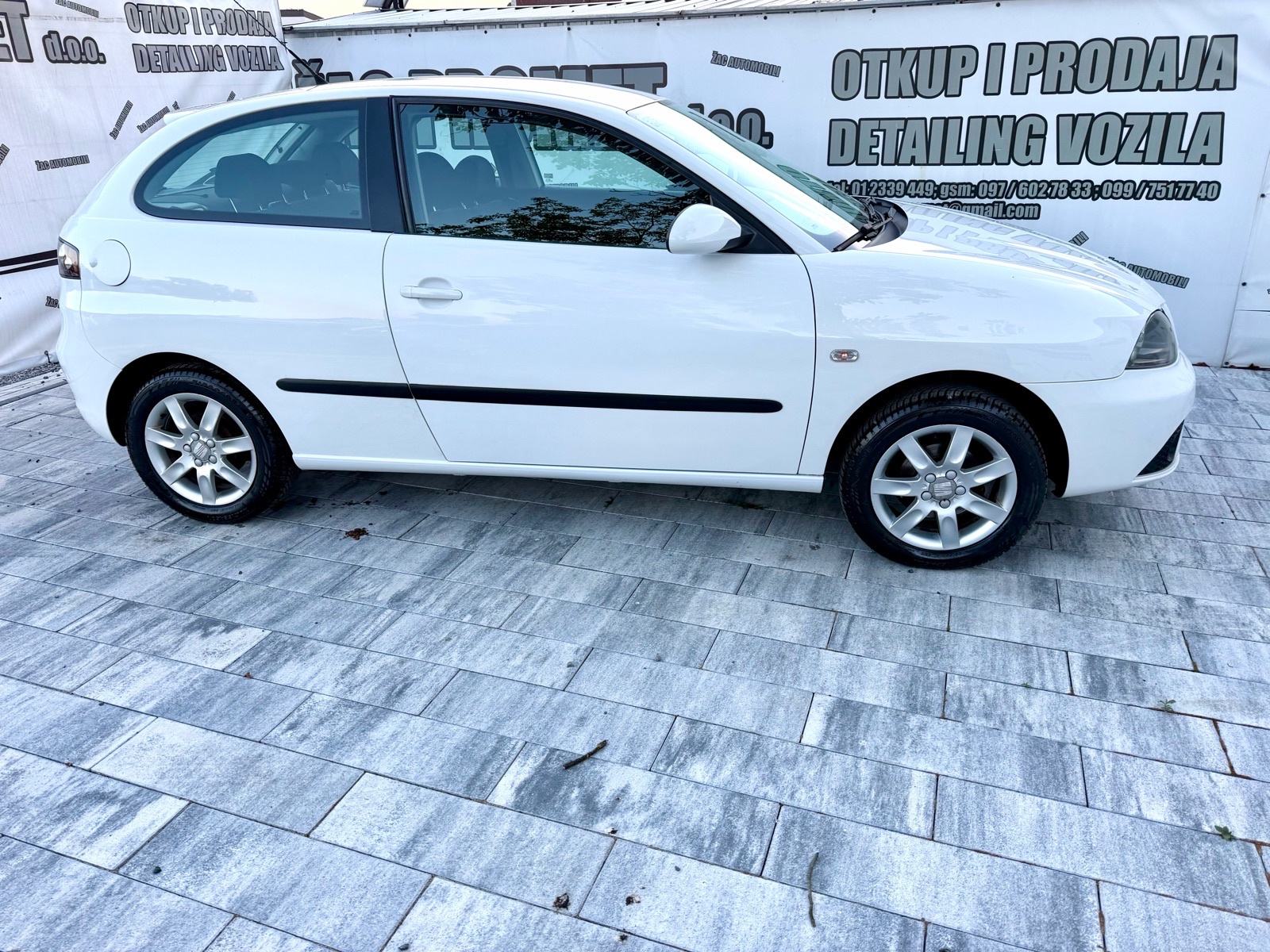 Seat Ibiza 1,4 16V = 198 TKM= KO NOV ** KRED- KART ** HR- AUTO, fotografija 15