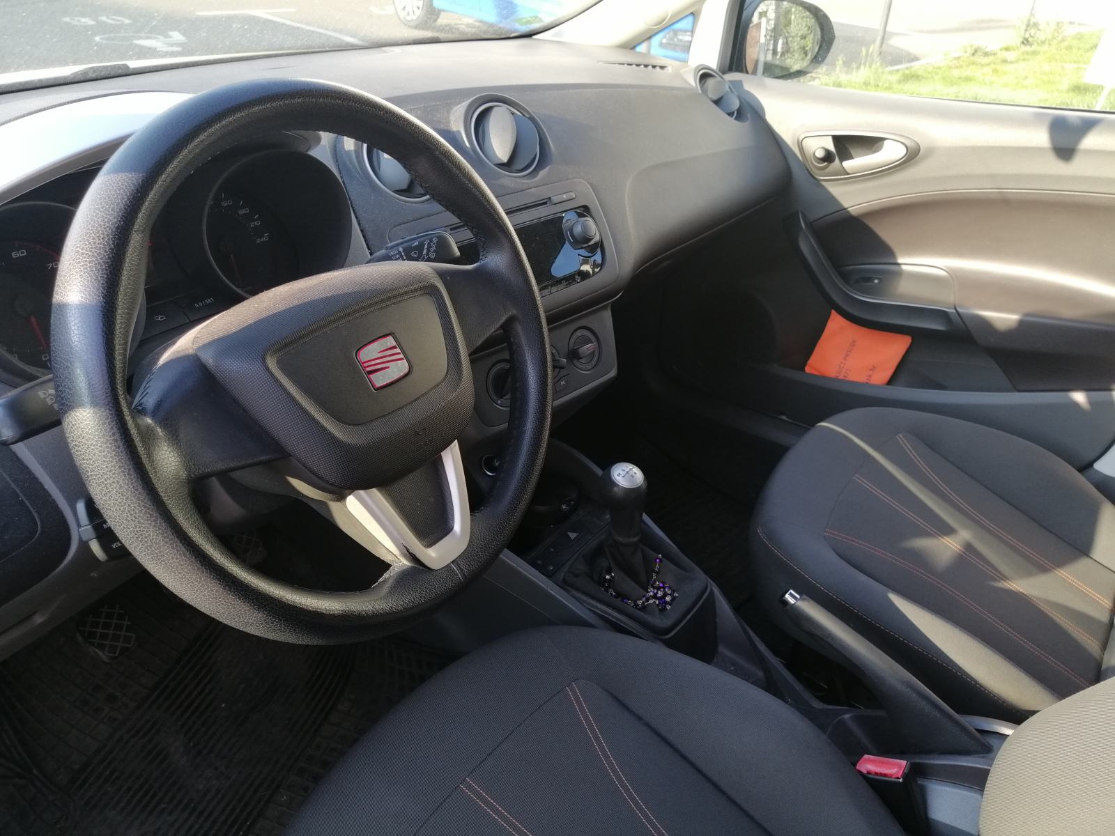 Seat Ibiza 2010 1.4 PLIN – MALI TROŠKOVI, REG. DO 06/2027., ODLIČNA, fotografija 5