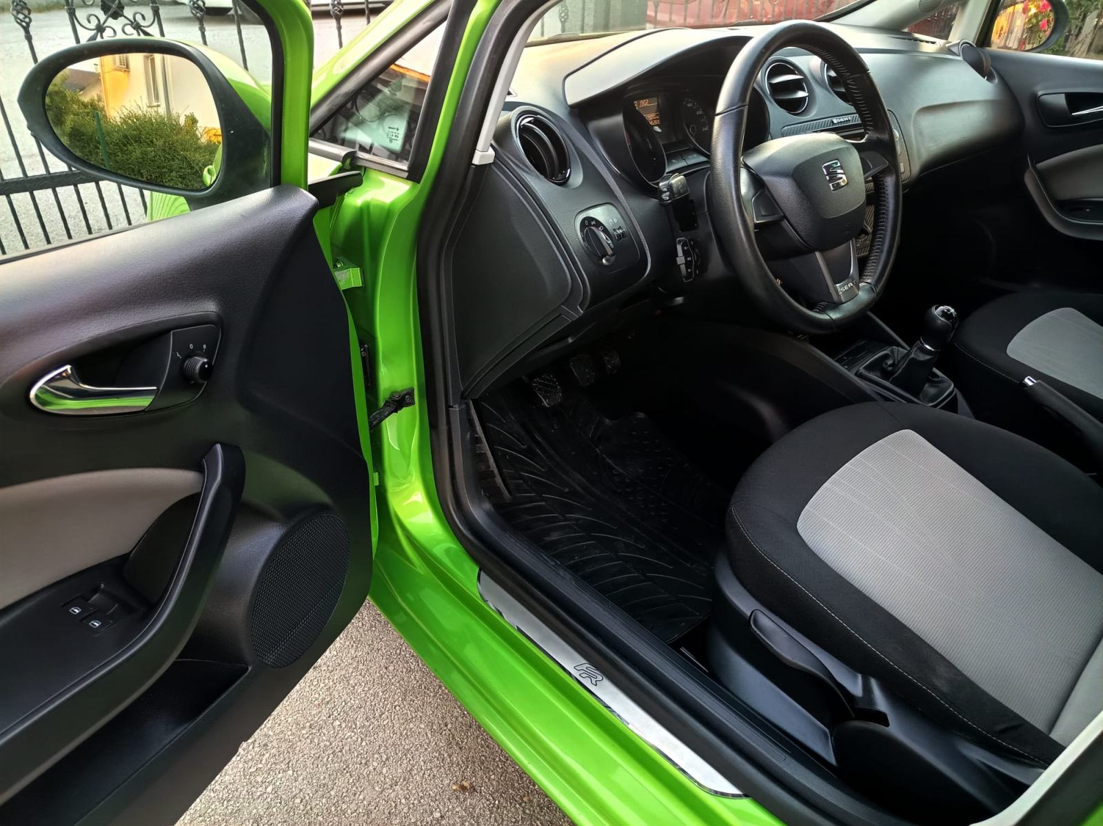 Seat Ibiza 1,4 16V FR, fotografija 13