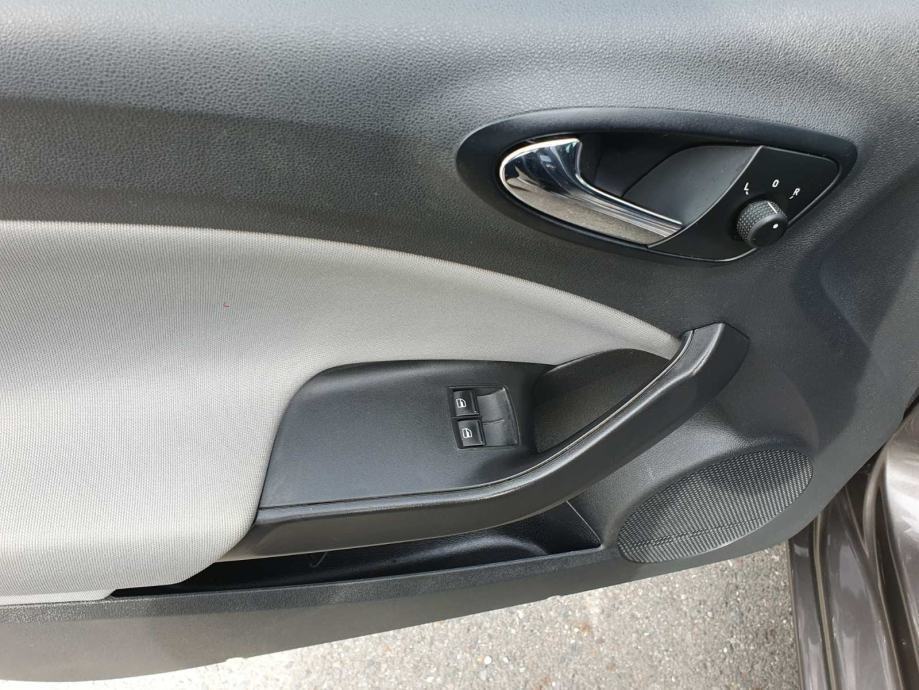 Seat Ibiza 1,4 TDI 143 000 kilometara 2017 GOD, fotografija 8