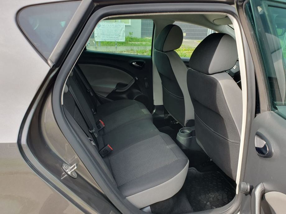 Seat Ibiza 1,4 TDI 143 000 kilometara 2017 GOD, fotografija 9