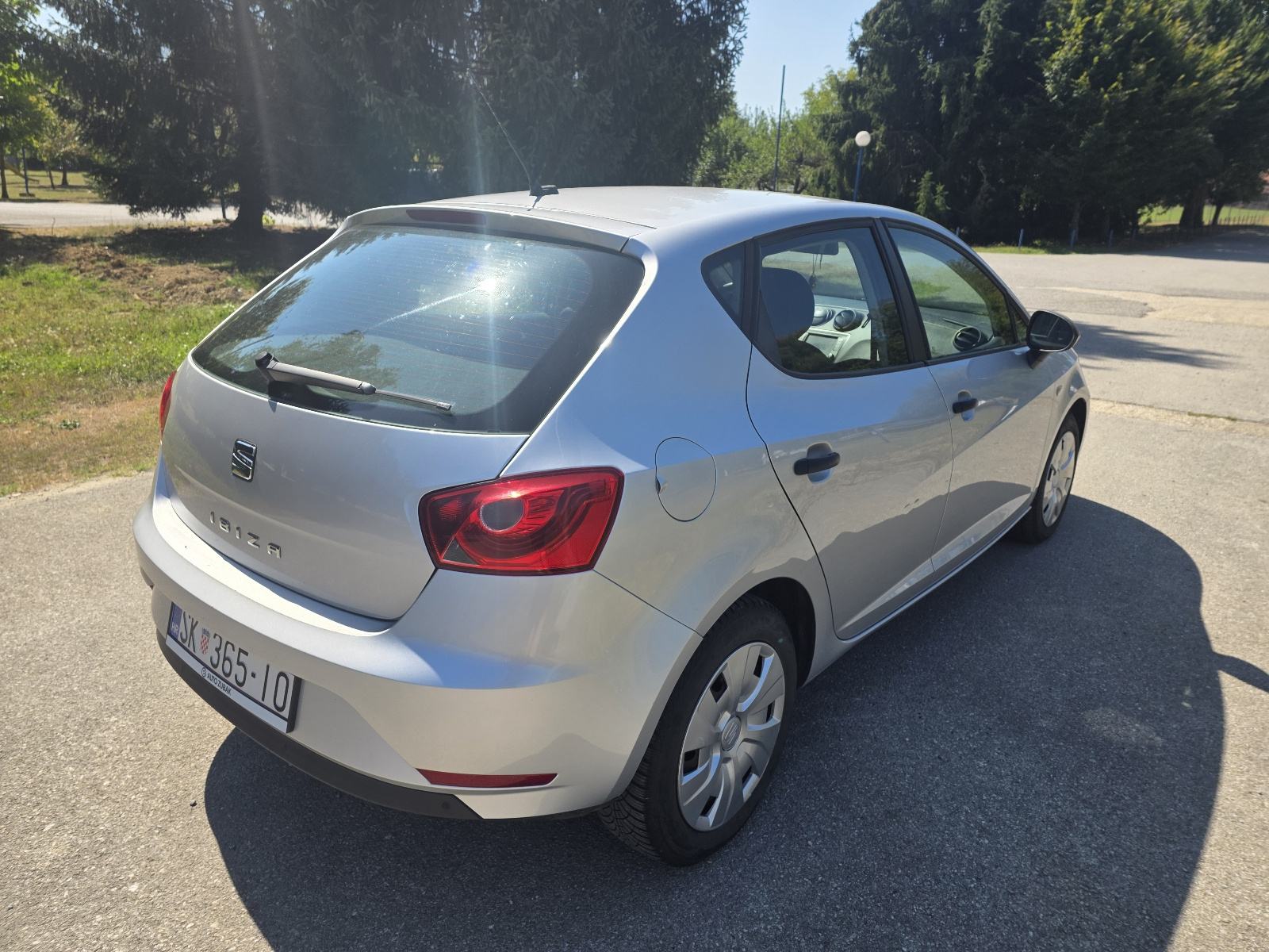 Seat Ibiza 1,4 TDI,navi,klima,pdc, fotografija 3