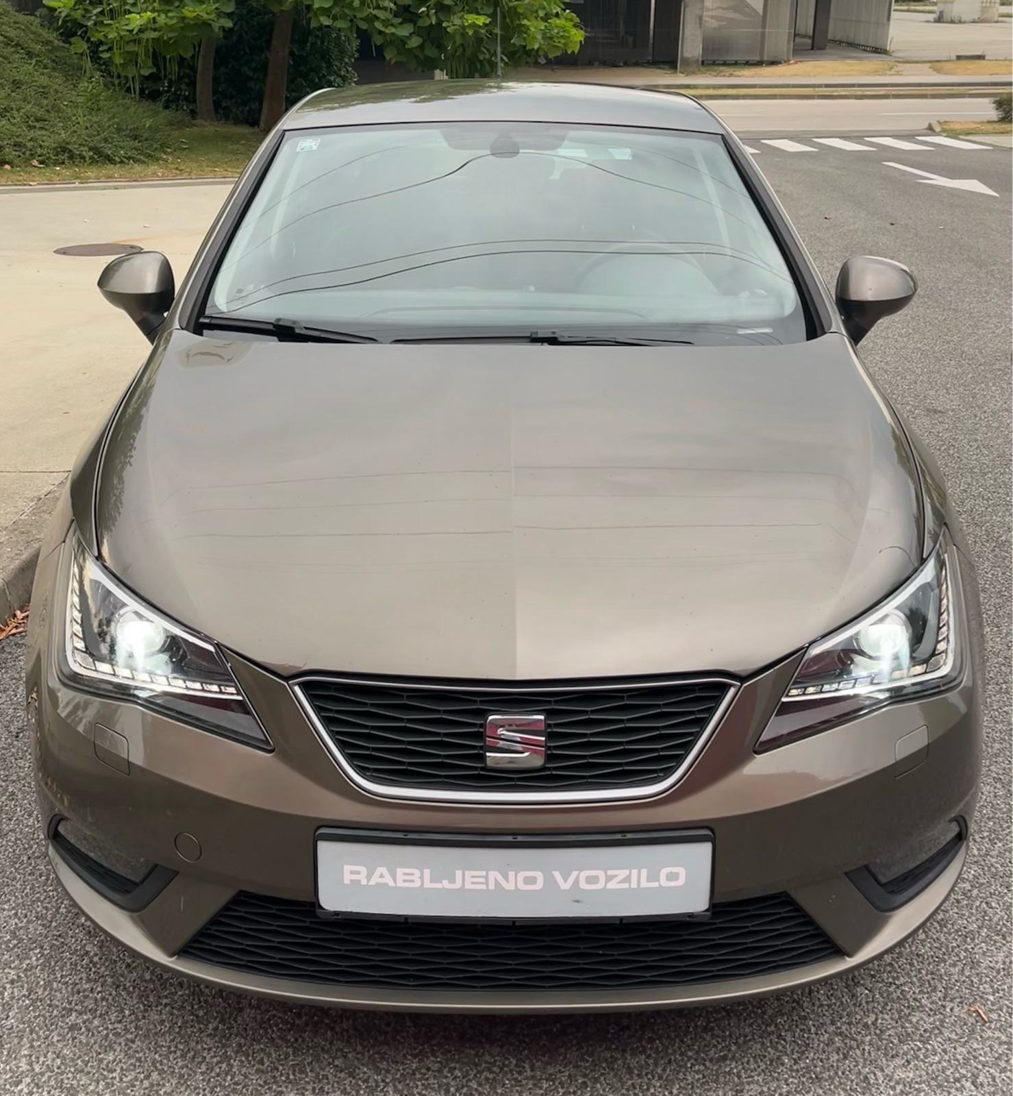 Seat Ibiza 1,4 TDI NAVI/PDC/CARPLAY/, fotografija 14