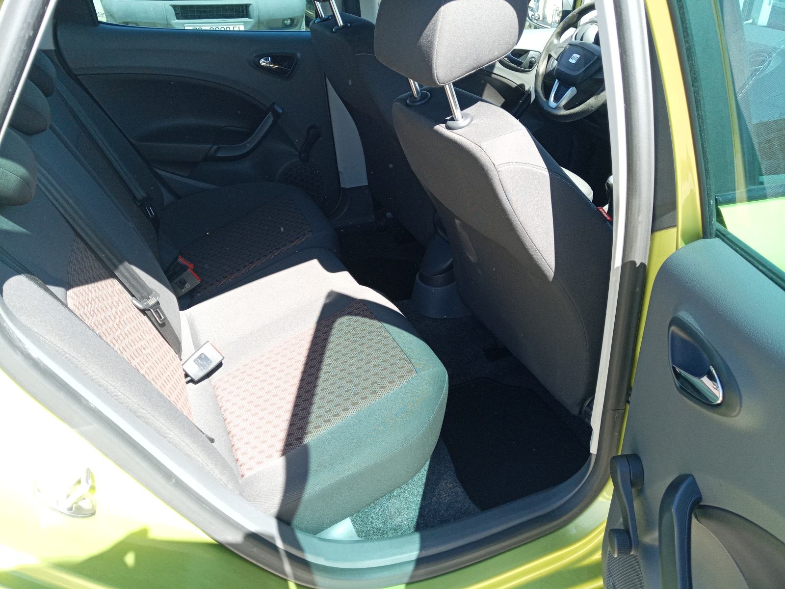 Seat Ibiza 1,4 TDI klima, 5 vrata, ALU, samo 96.000km. 59kw., fotografija 10