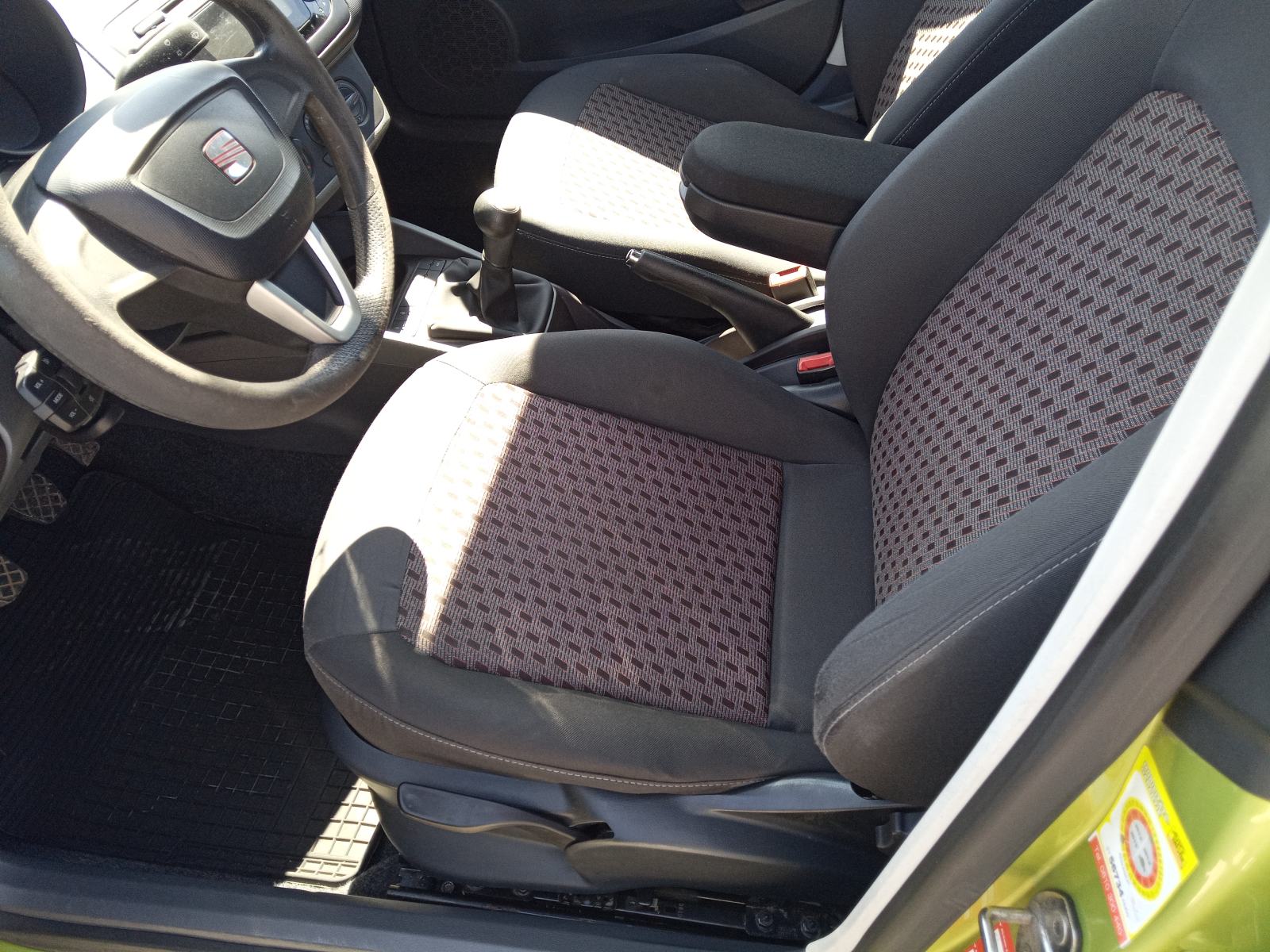 Seat Ibiza 1,4 TDI klima, 5 vrata, ALU, samo 96.000km. 59kw., fotografija 9