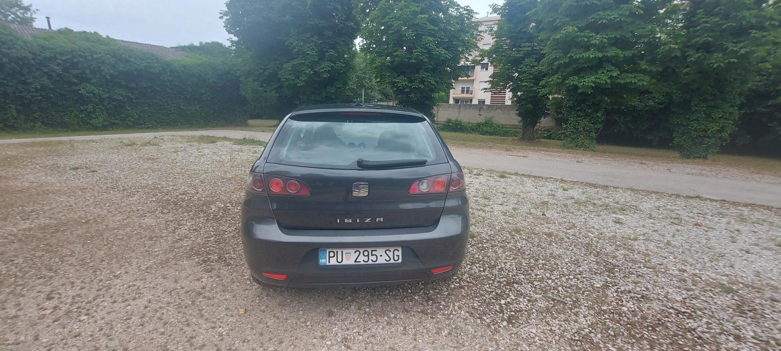 Seat Ibiza 1,4 - registrirano do 07/2027, pogled izvana - slika 4