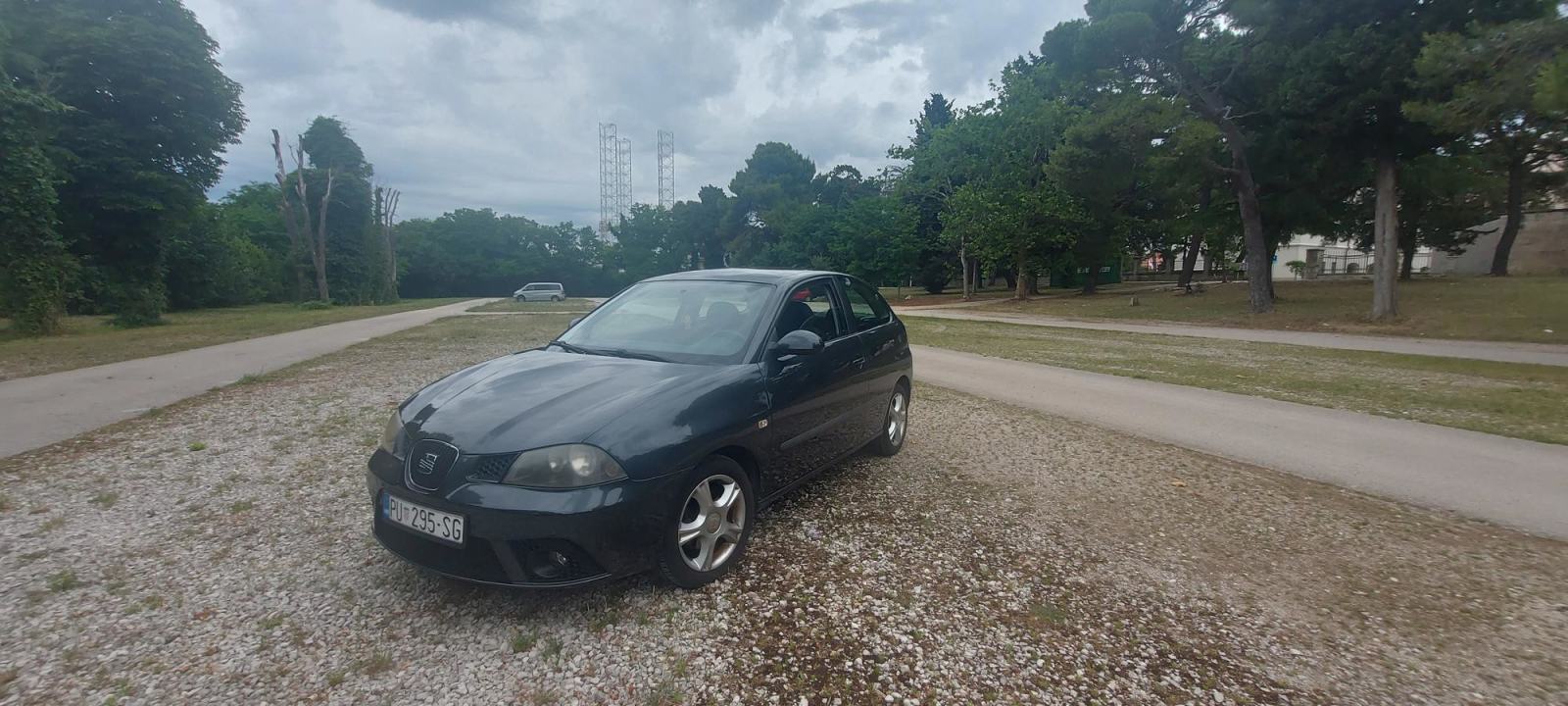 Seat Ibiza 1,4 - registrirano do 07/2027, pogled izvana - slika 2