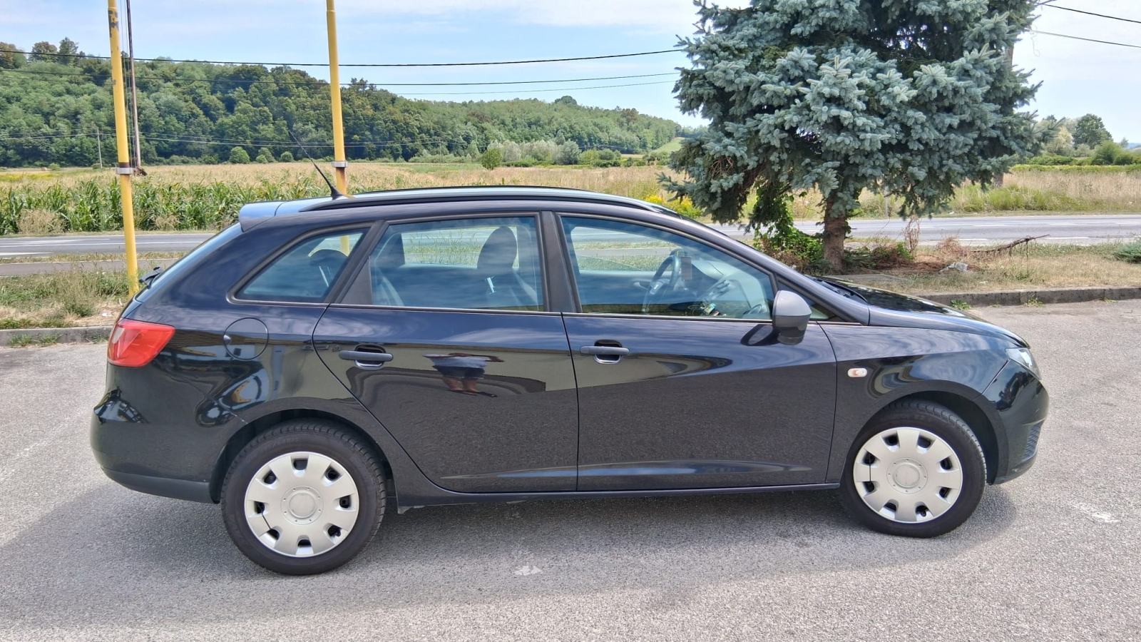 Seat Ibiza 1,6 TDI--reg 1god-org.km..servisna knjiga.hitno. 2650eur, fotografija 2