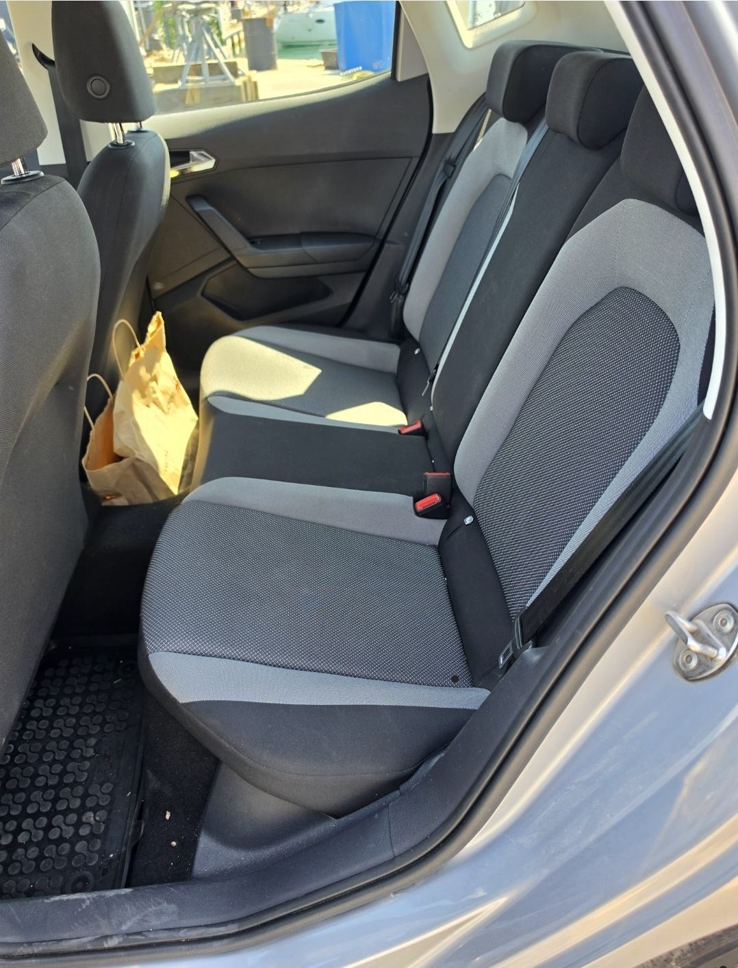 Seat Ibiza 1,6 TDI, fotografija 9