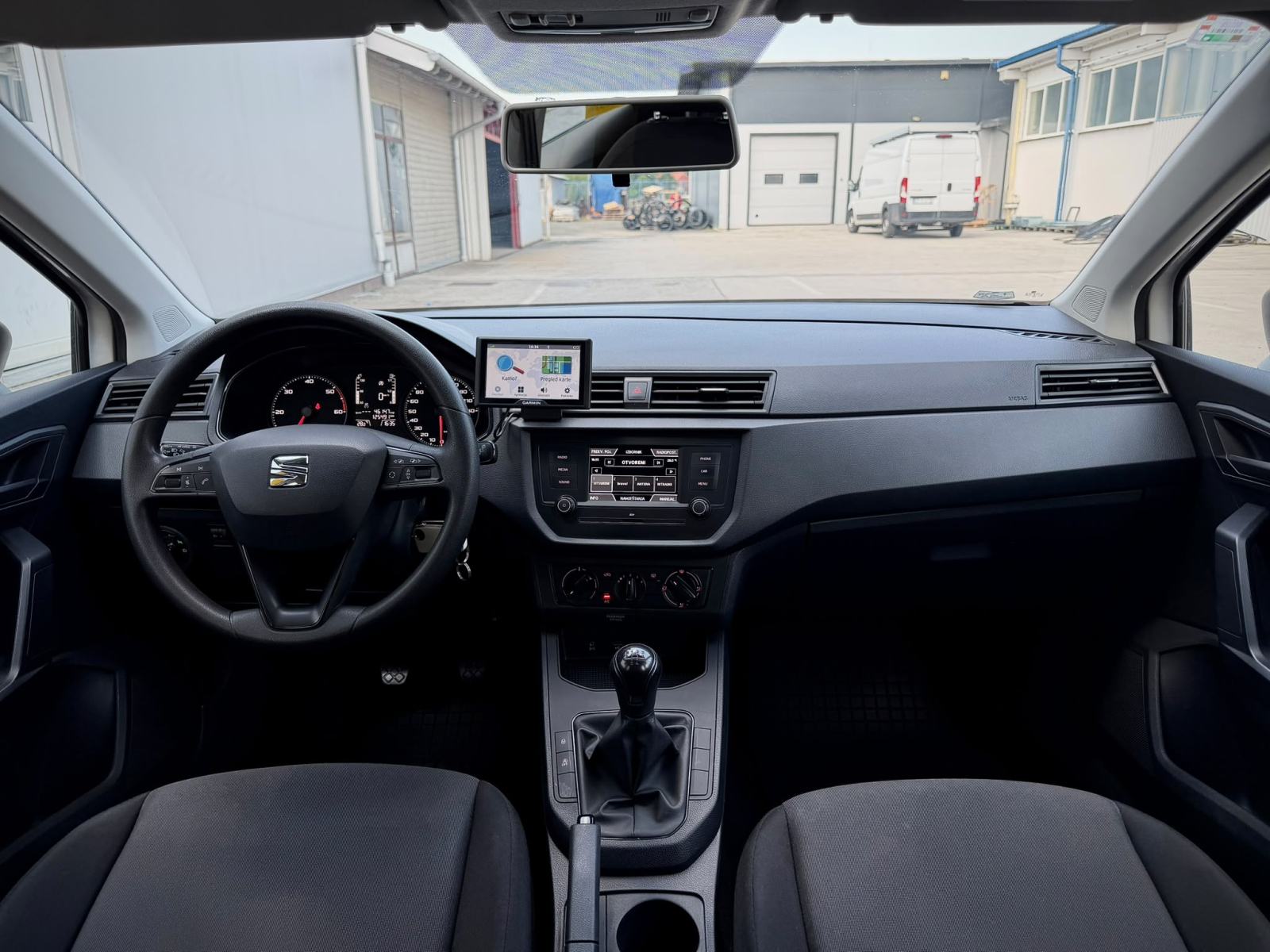 Seat Ibiza 1,6TDI 59kw 2018g KUPLJENA U RH, DODATNE 4 ZIMSKE GUME⭐⭐⭐⭐⭐, fotografija 12