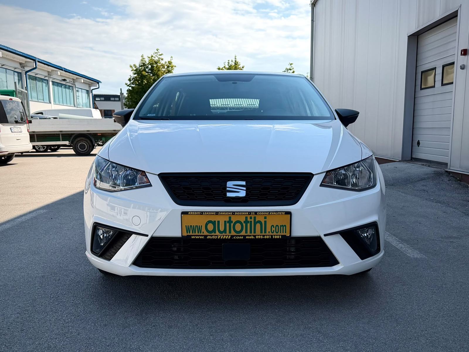 Seat Ibiza 1,6TDI 59kw 2018g KUPLJENA U RH, DODATNE 4 ZIMSKE GUME⭐⭐⭐⭐⭐, fotografija 2