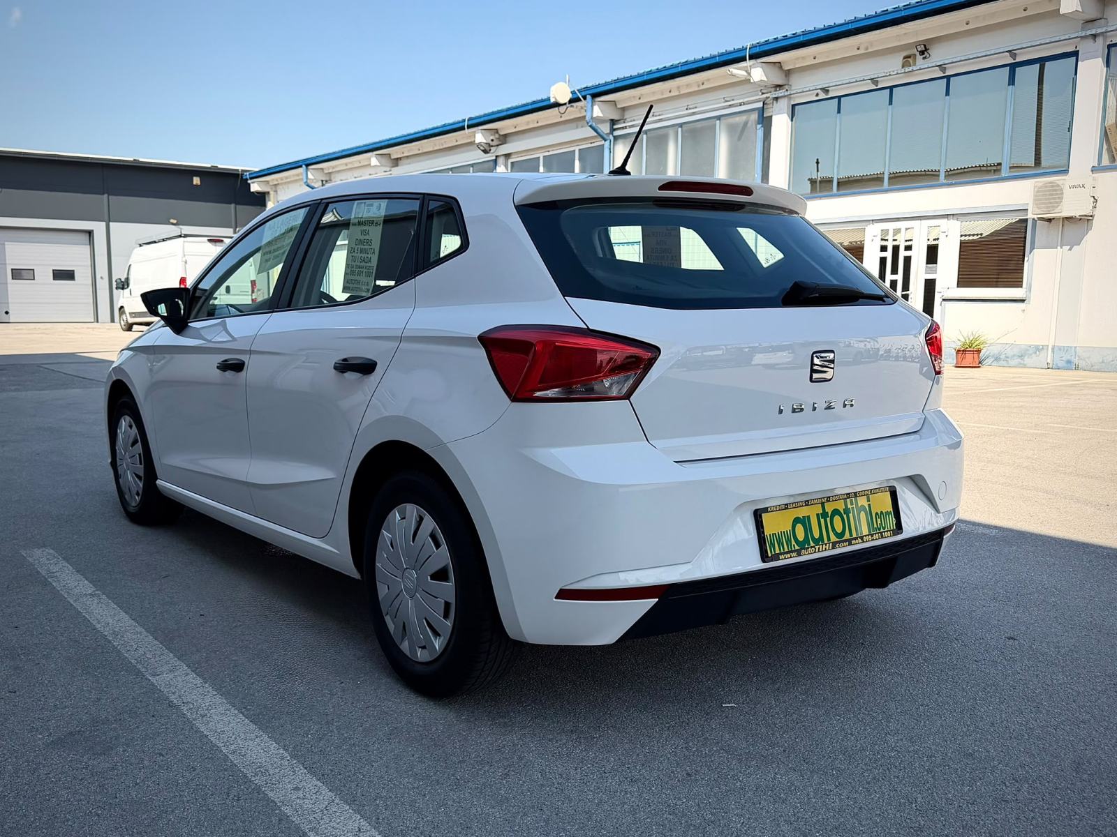 Seat Ibiza 1,6TDI 59kw 2018g KUPLJENA U RH, DODATNE 4 ZIMSKE GUME⭐⭐⭐⭐⭐, fotografija 4