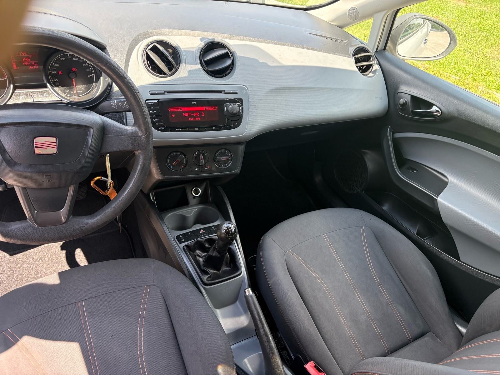 Seat Ibiza SC 1,2*KLIMA*REDIZAJN*, fotografija 8