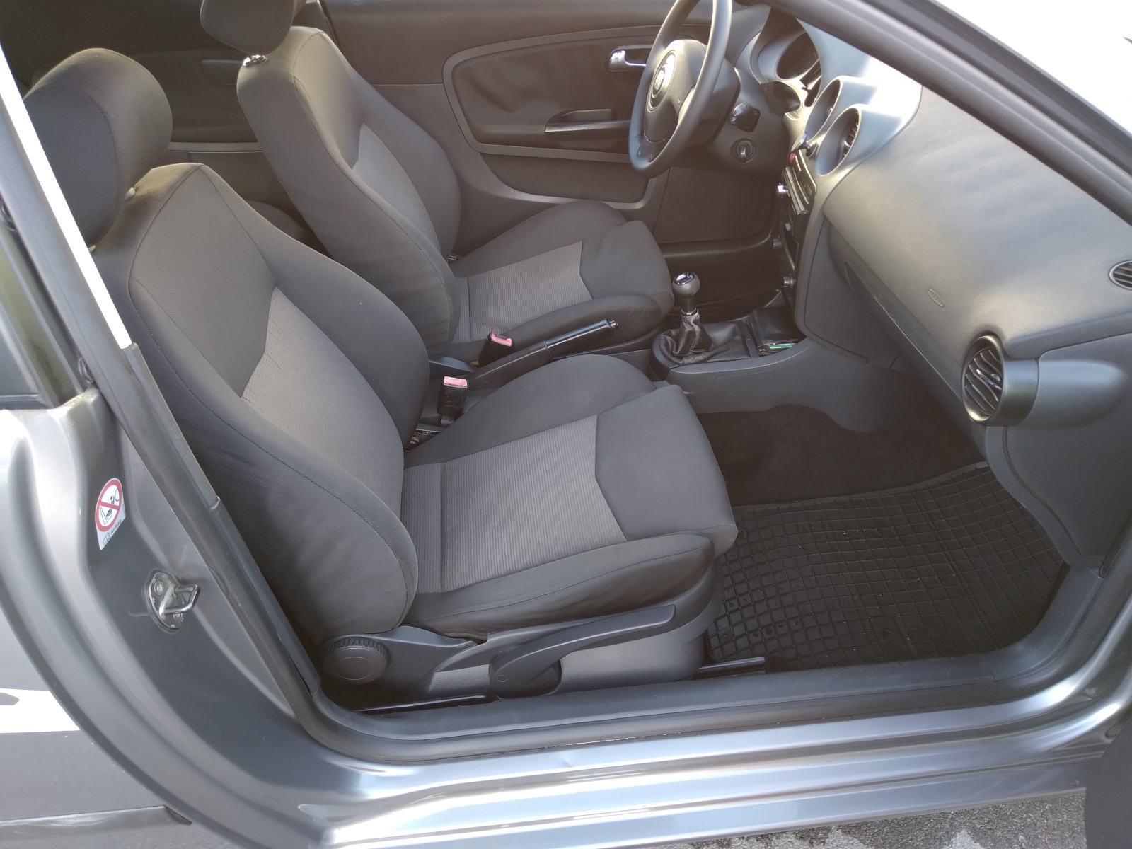 SEAT IBIZA FR, 160KS, VELIKI SERVIS I UREÐEN MOTOR I OVJES, fotografija 12