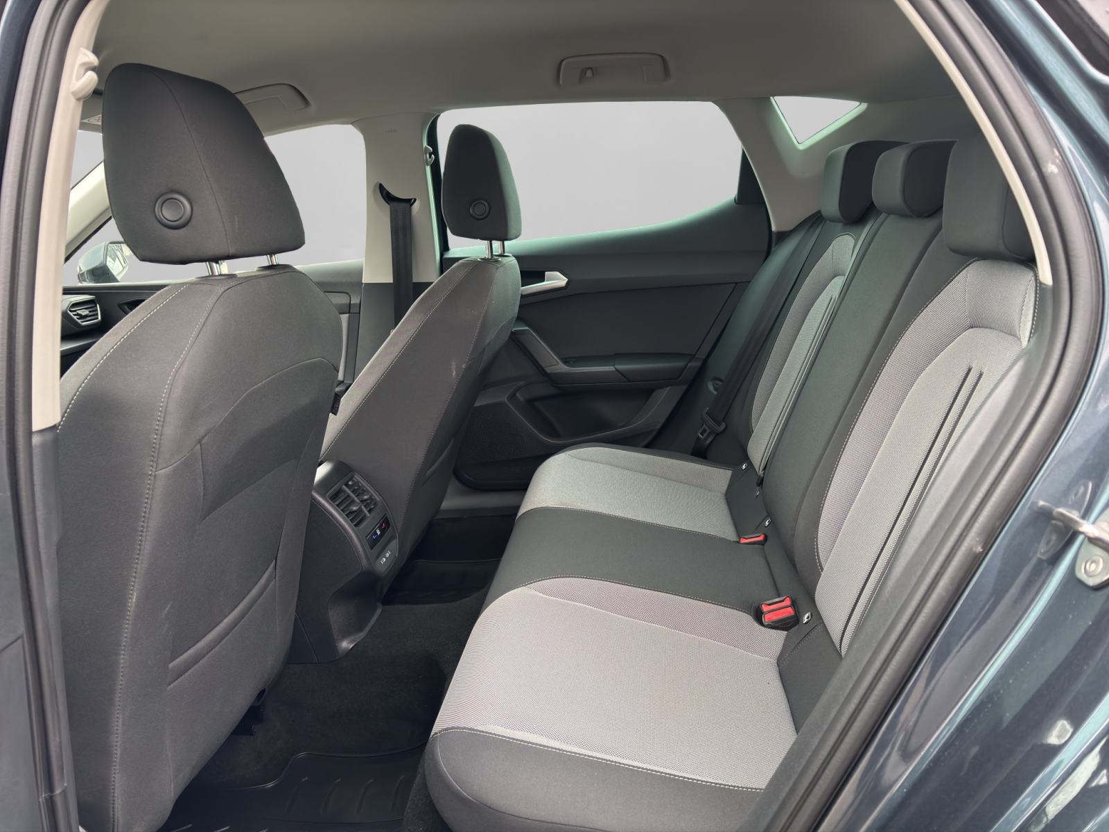 Seat LEON 1.0 EcoTSI Style, fotografija 10
