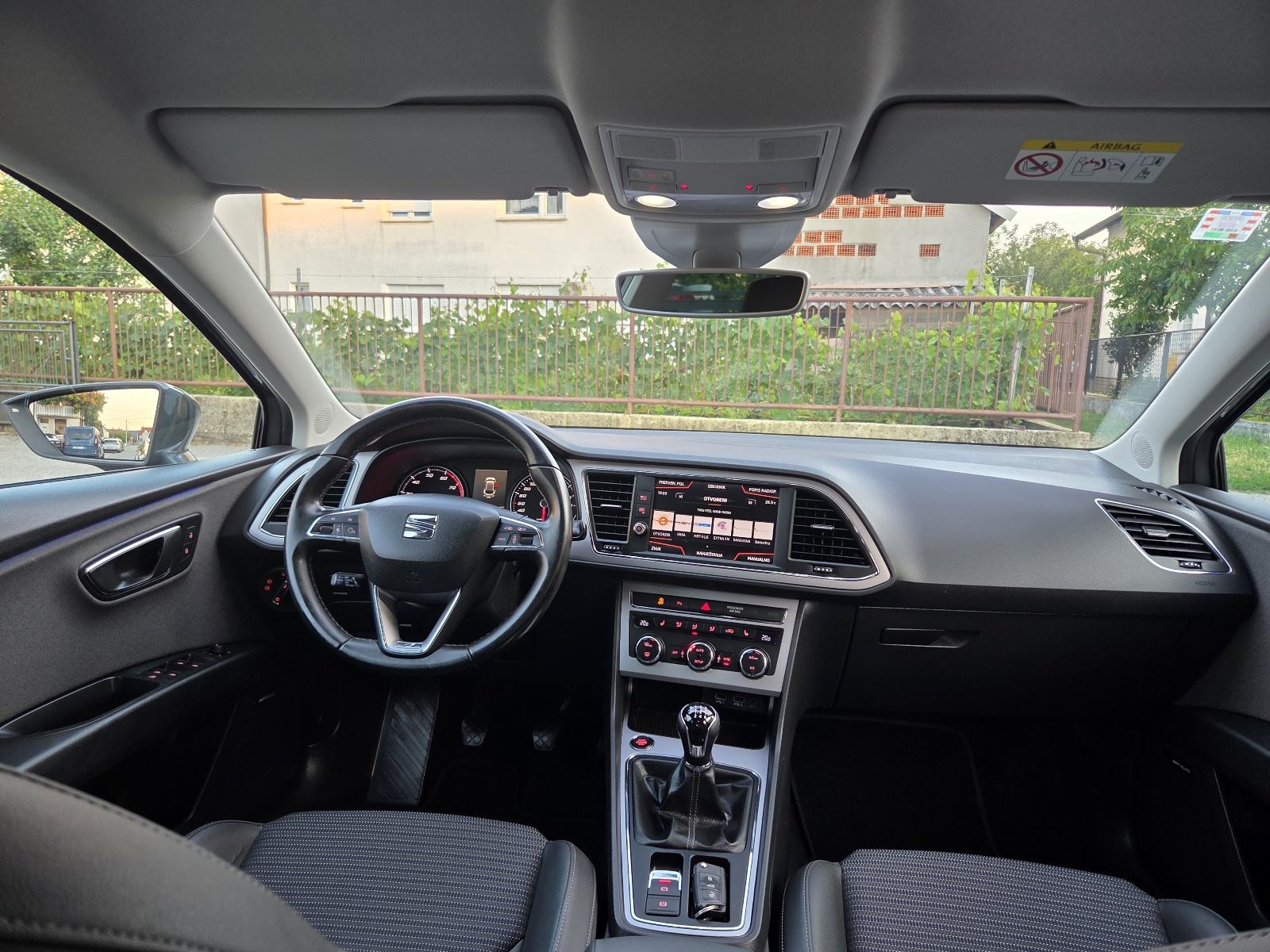 Seat Leon 1,4 TSI, SERVISNA, REG.07/27. EXCELENCE, ODLIČAN., fotografija 10
